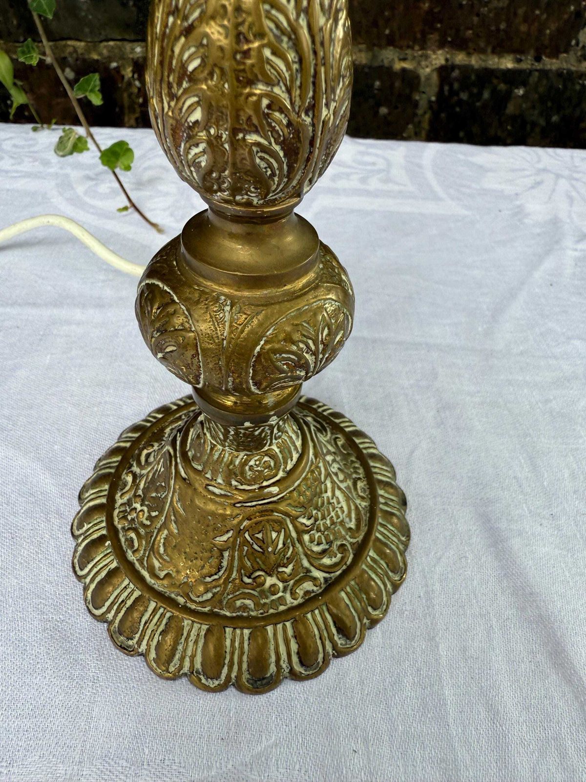Vintage Ornate Brass Table Lamp With Rococo Style Embossed Floral Detailing And Scalloped Base, Elegant Revival Style, Working photo 58.0