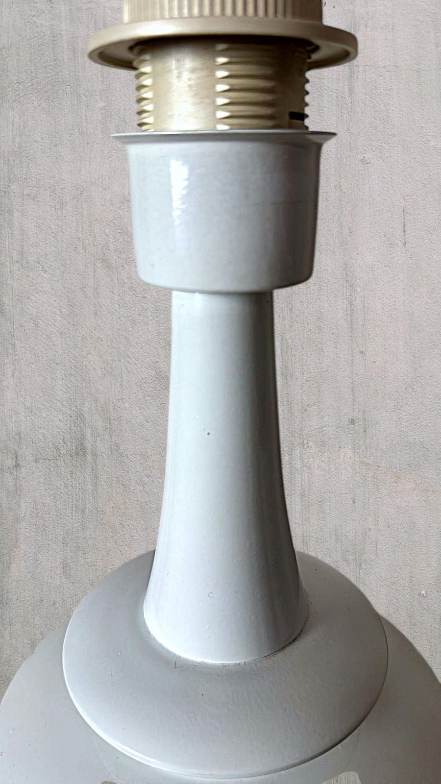 799.0 Space Age White Painted Aluminum Table Lamp In The Style Of Arredoluce photo