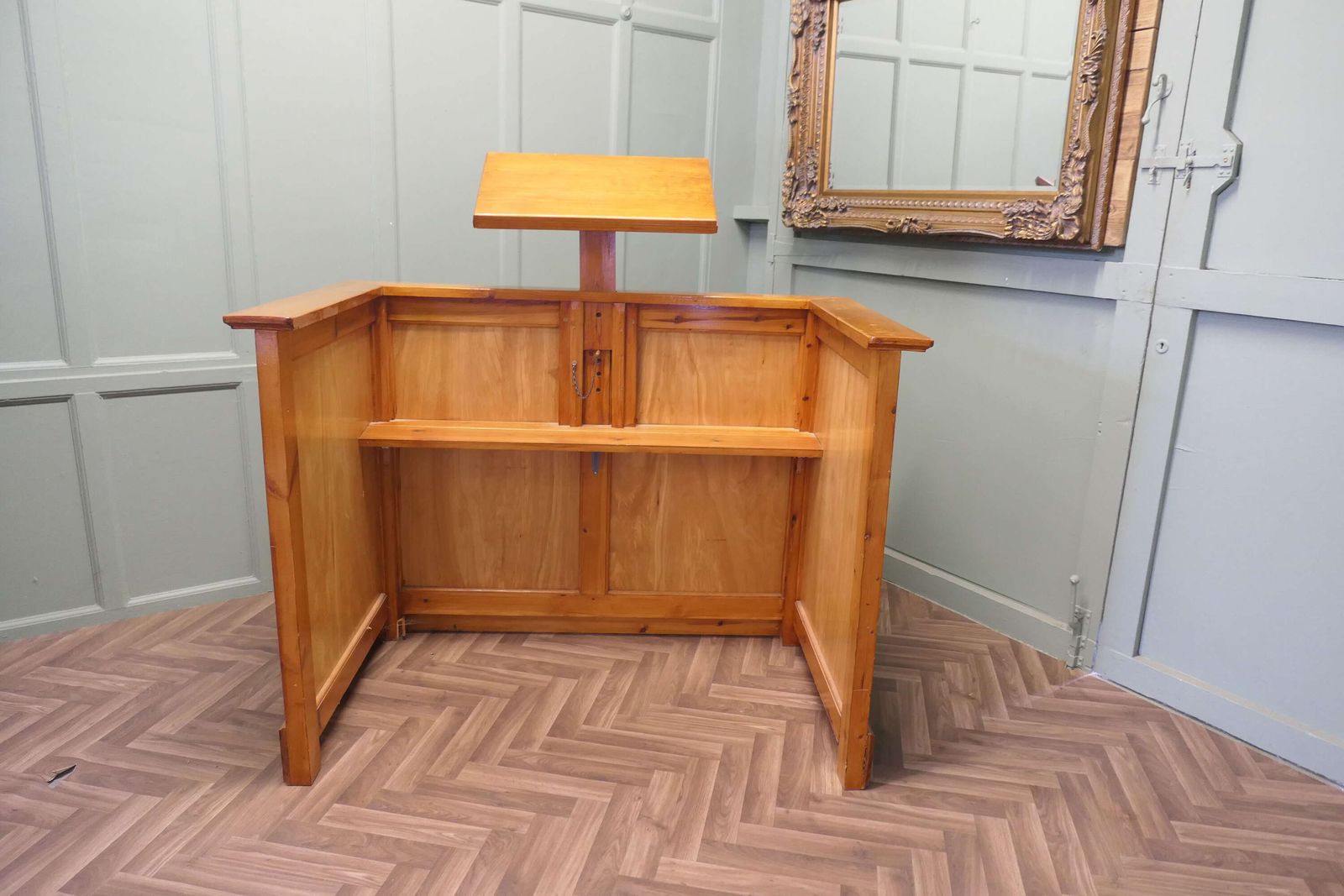 Arts And Crafts Pine Reception Desk, Restaurant Greeter photo 2100.0