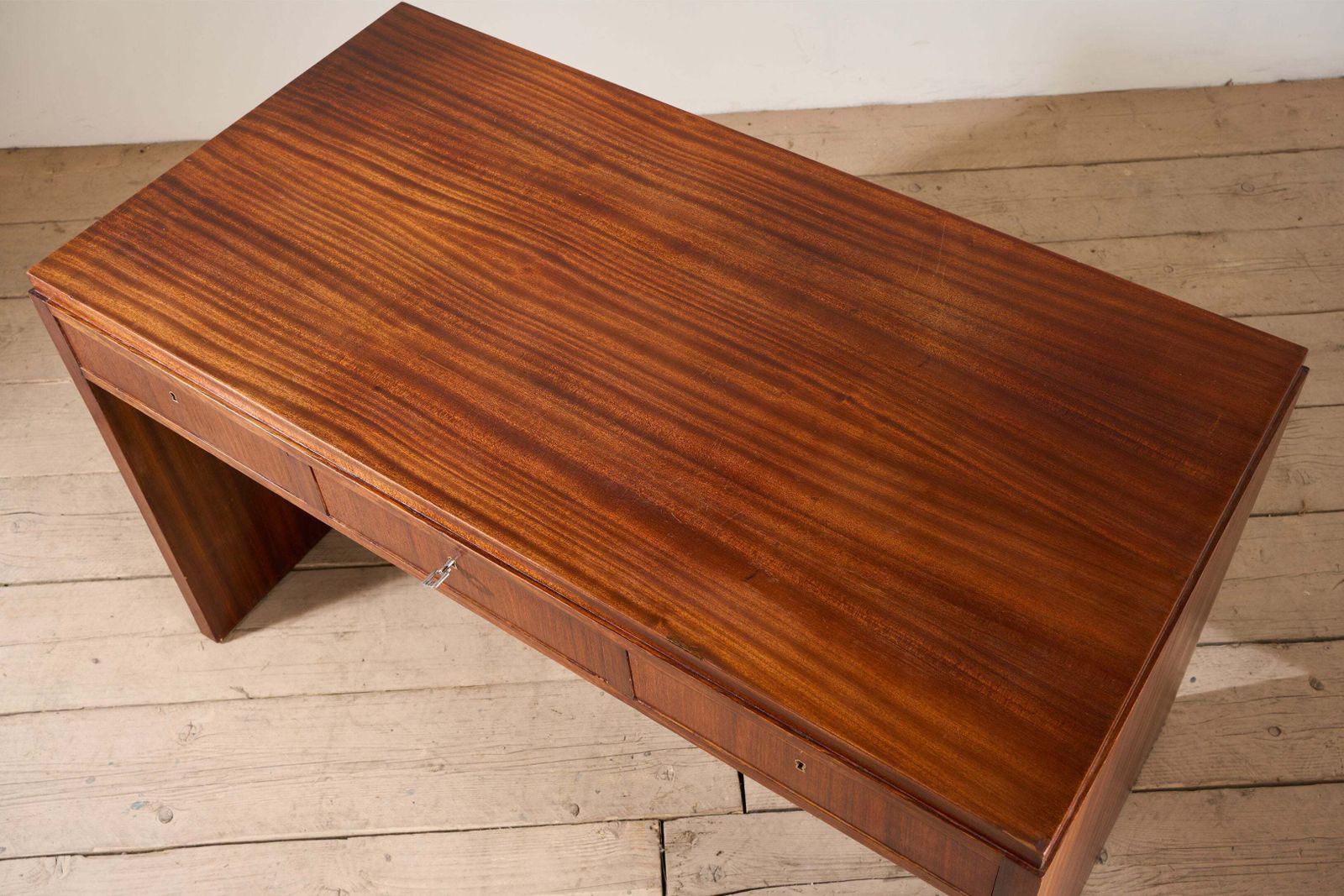 Mid Century Teak Desk, Mid 20th Century photo Furniture