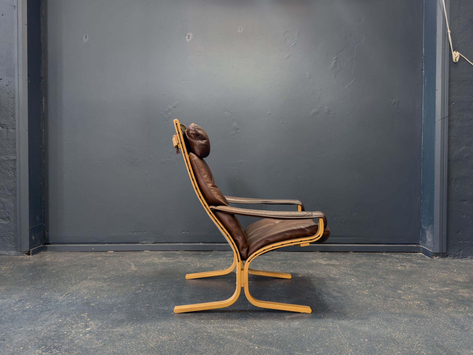 Brown Leather Siesta Chair By Ingmar Relling photo Furniture