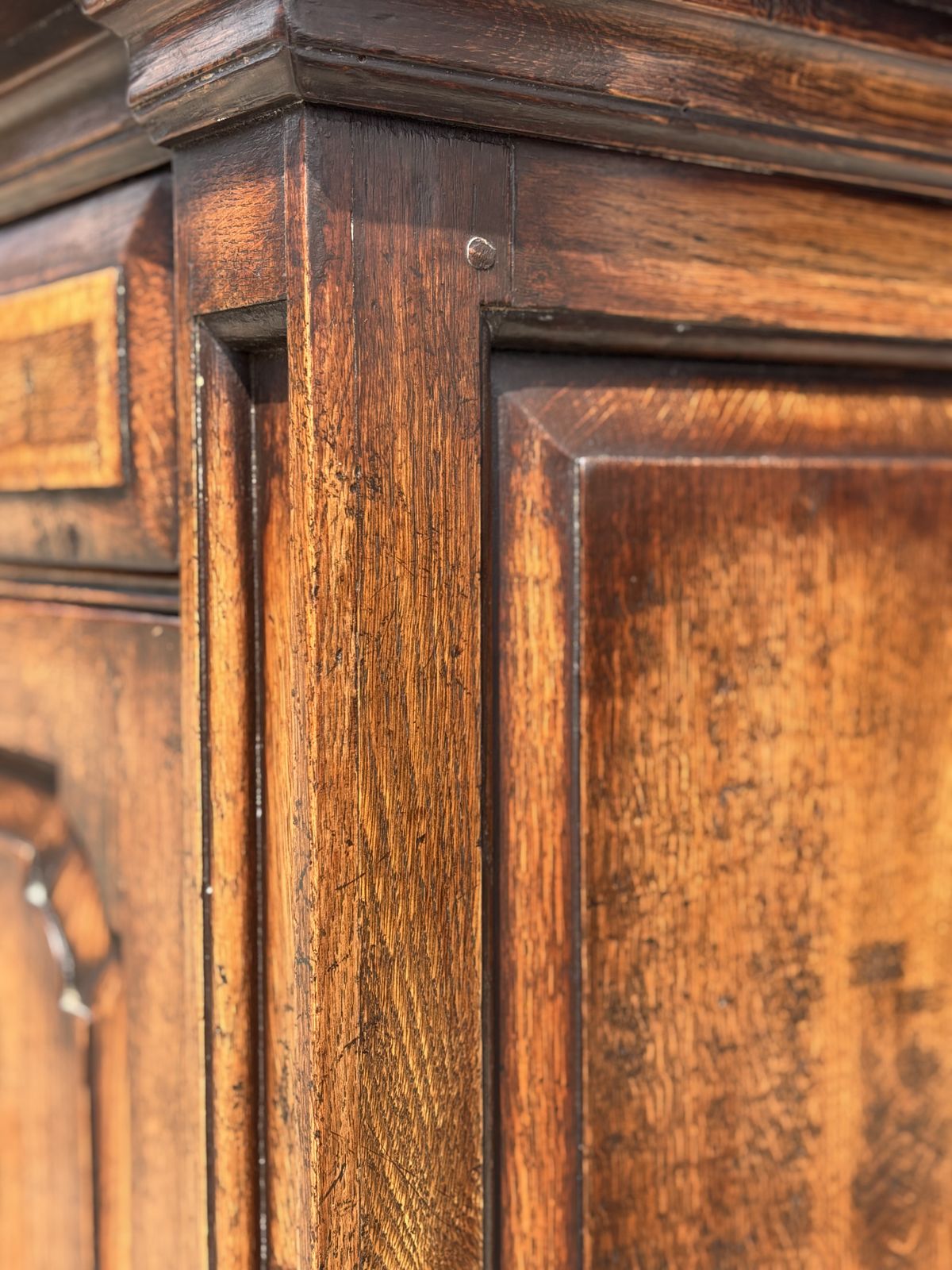photo buy Early 19th Century Georgian Oak & Burr Elm Inlay Dresser Base