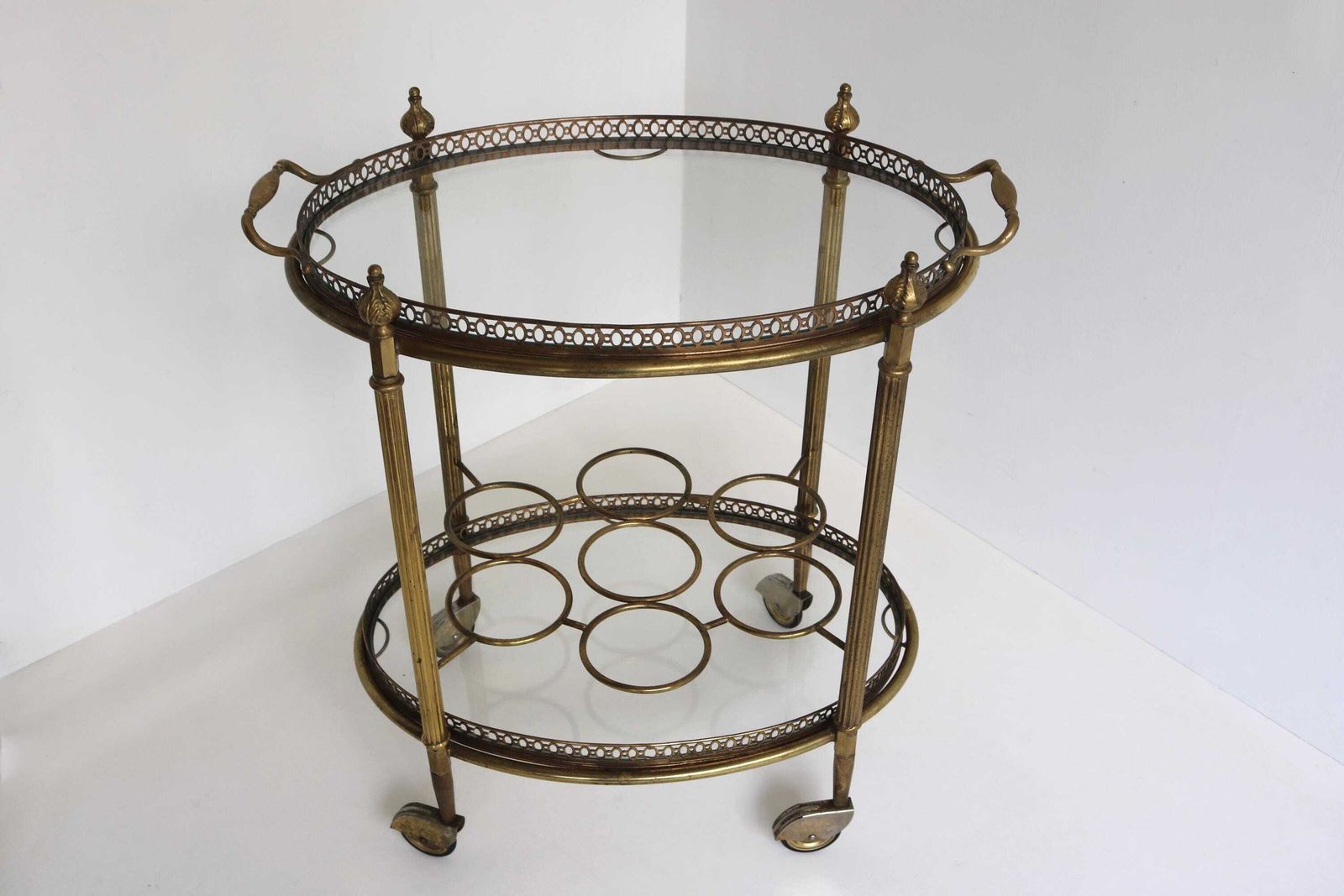 Messing Barwagen Ovaal Hollywood Regency Glazen Trolley Met Afneembaar Dienblad En Flessenrek – Frans, Jaren 1940, Theekar Bijzettafel photo furniture