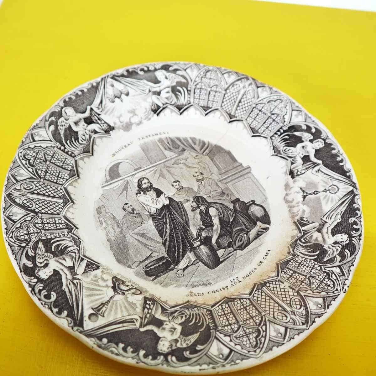 Montereau Porcelain Ornamental Plates 5 Pieces photo buy