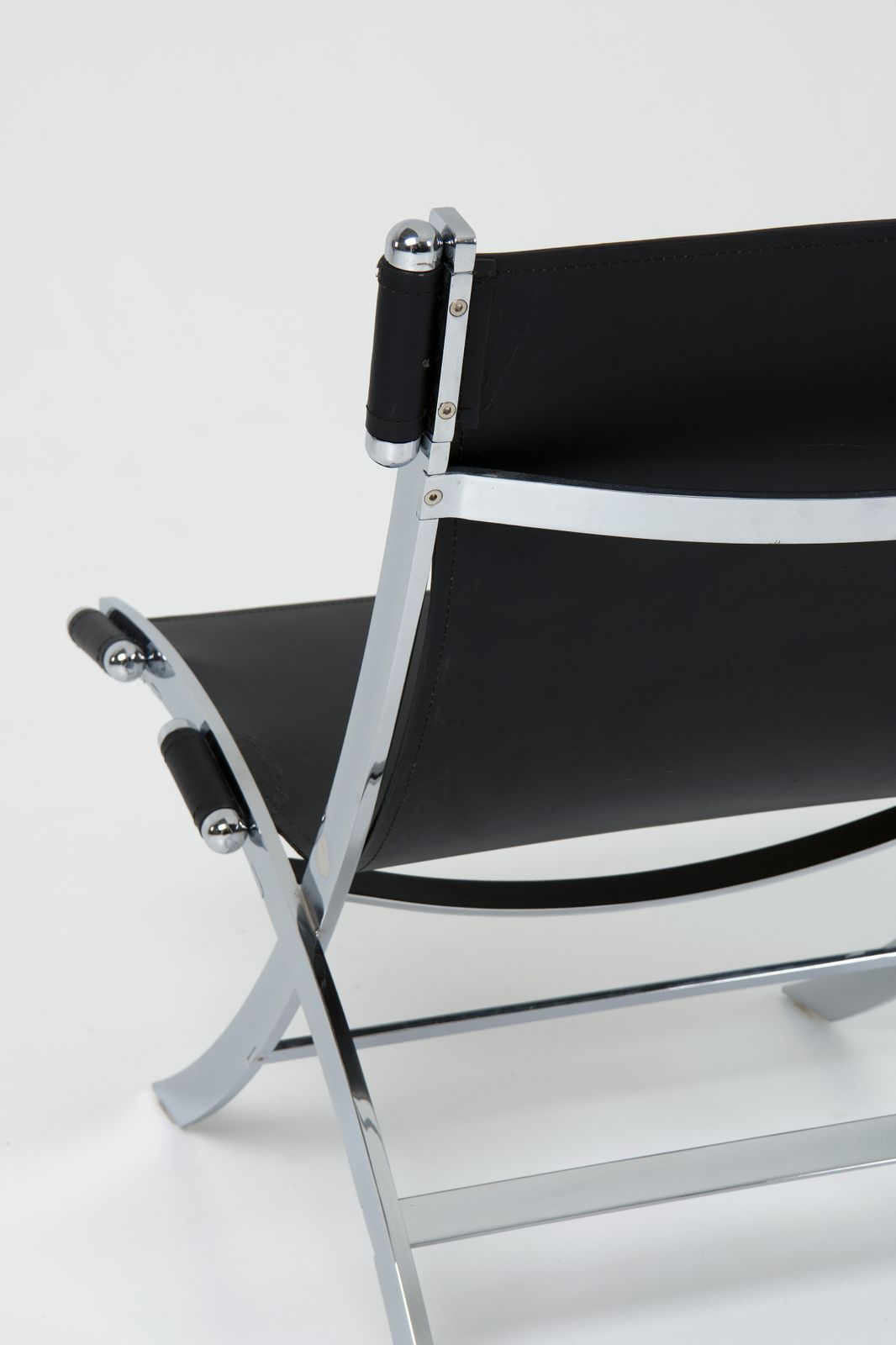 A Set Of Scissor Chairs   Paul Tuttle & Antonio Citterio photo furniture