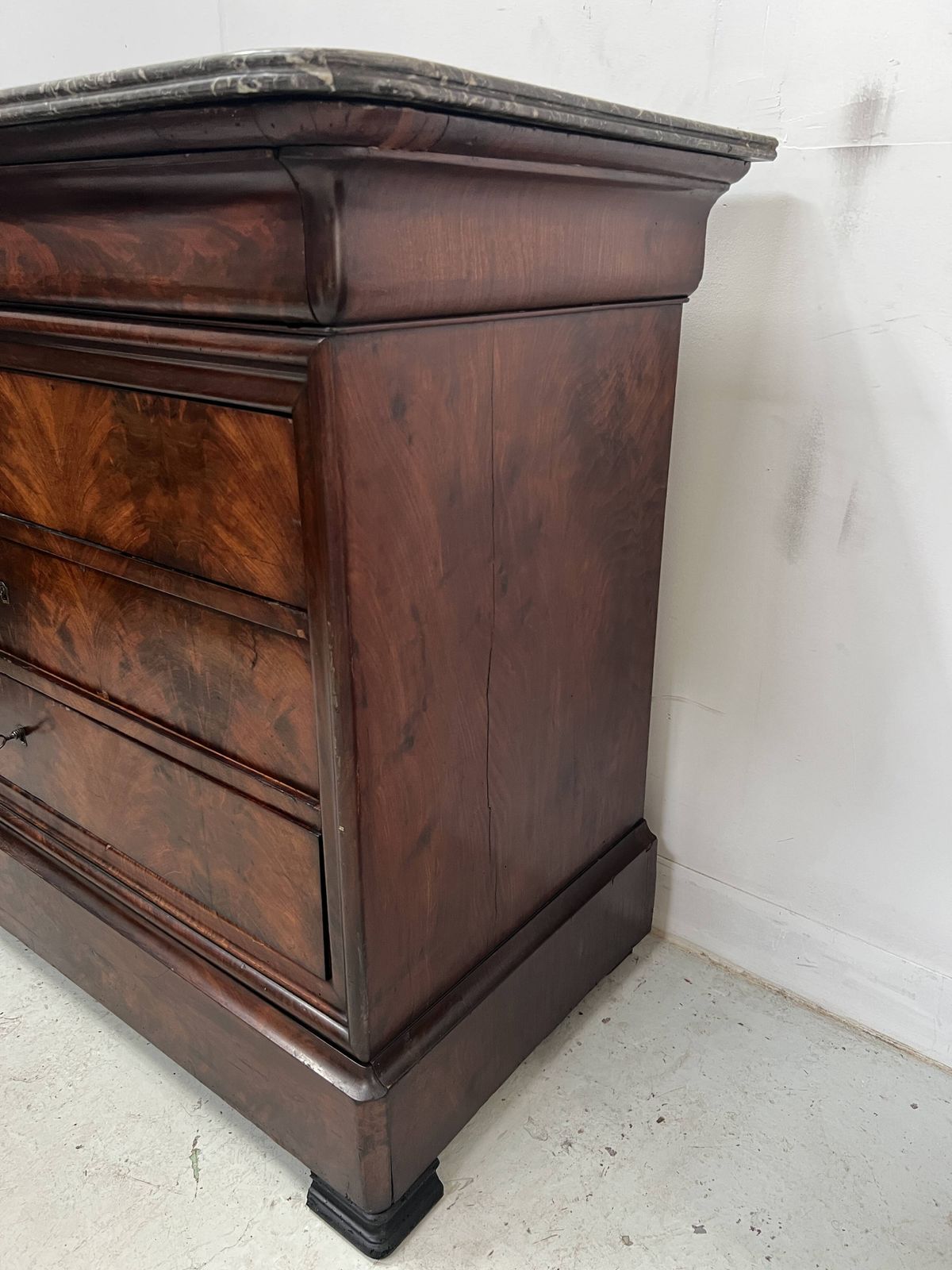 Furniture Louis Philippe Mahogany Chest Of Drawers, 19th Century photo