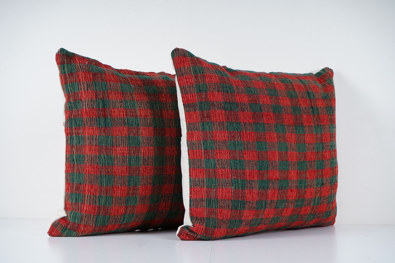 Pair Of Red And Green Plaid Wool Kilim Pillow Covers – Vintage Turkish Checkered Cushions – Rustic Farmhouse Sofa Decor photo for sale