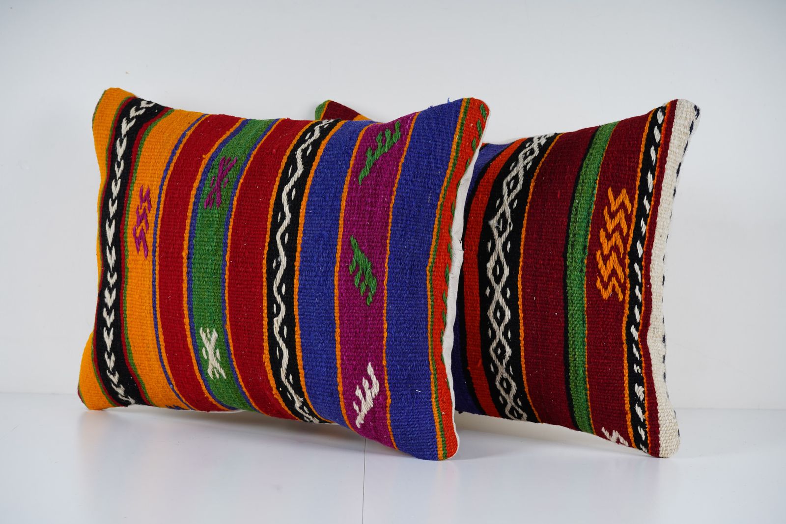 Set Of Two Turkish Kilim Pillow, Pair Throw Pillow, Tribal Oblong Cushion Cover, Matching Sofa Tribal Pillow photo for sale