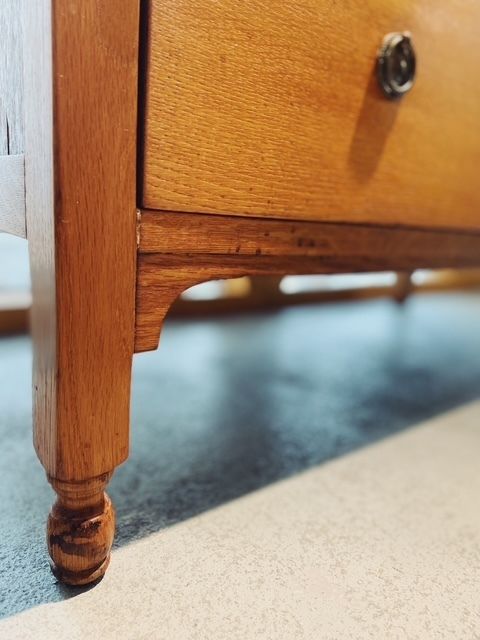 Antique Oak Chest Of Drawers With Vanity photo 259.0