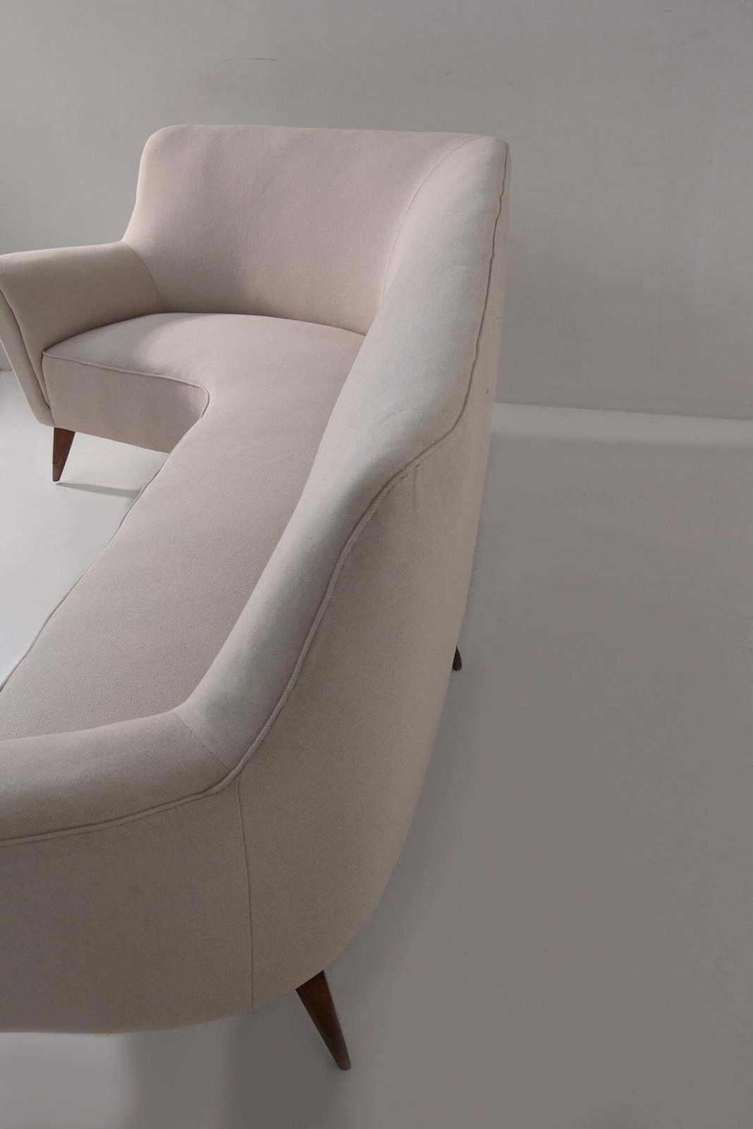 photo for sale White Italian Corner Sofa In The Style Of Gio Ponti, Reupholstered