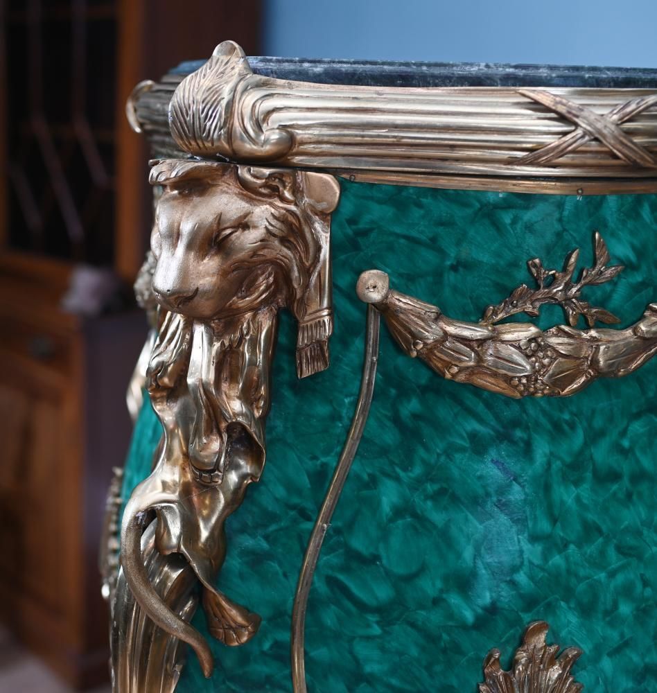 photo vinterior Pair French Malachite Pedestal Stands Napoleon III Revival Linke