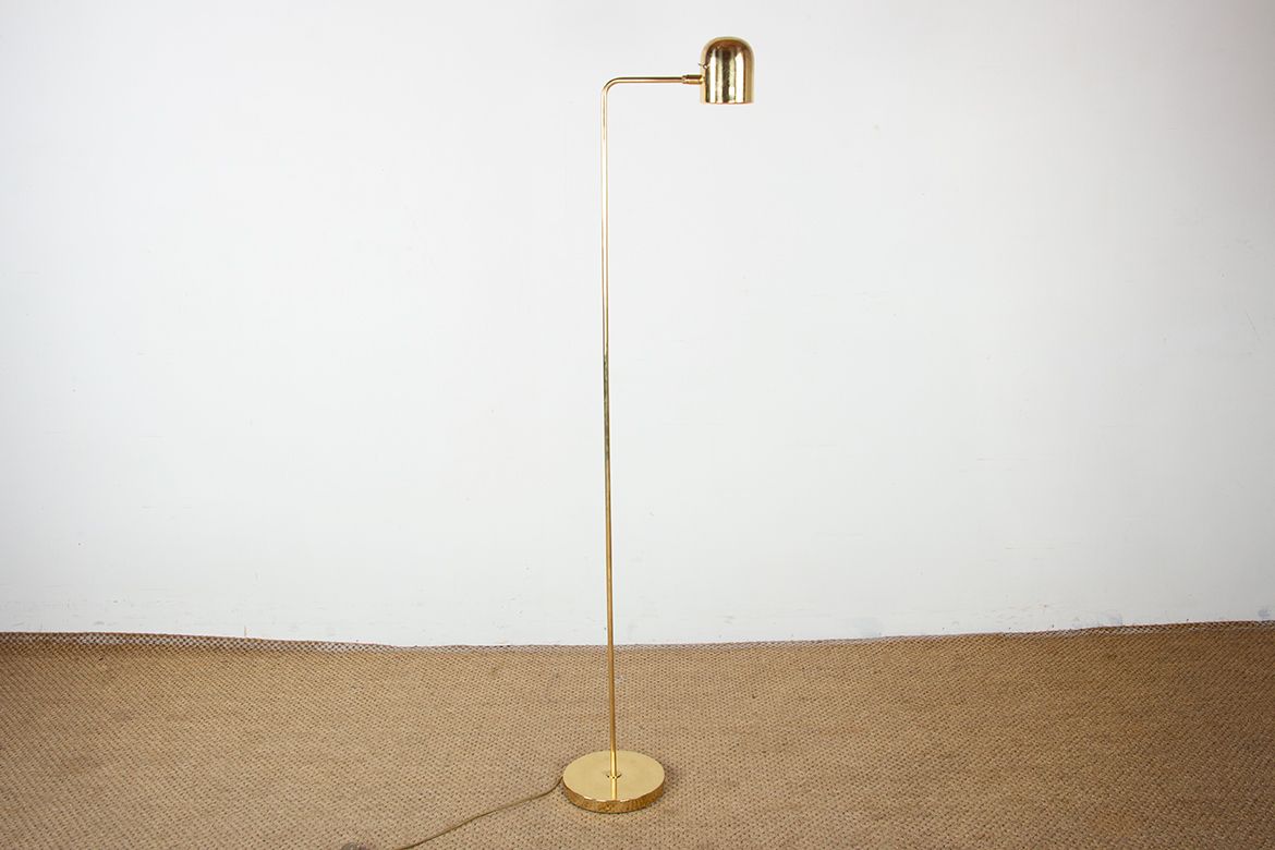 Lampadaire suédois en laiton, modèle G 230, par Bergboms, 1960.