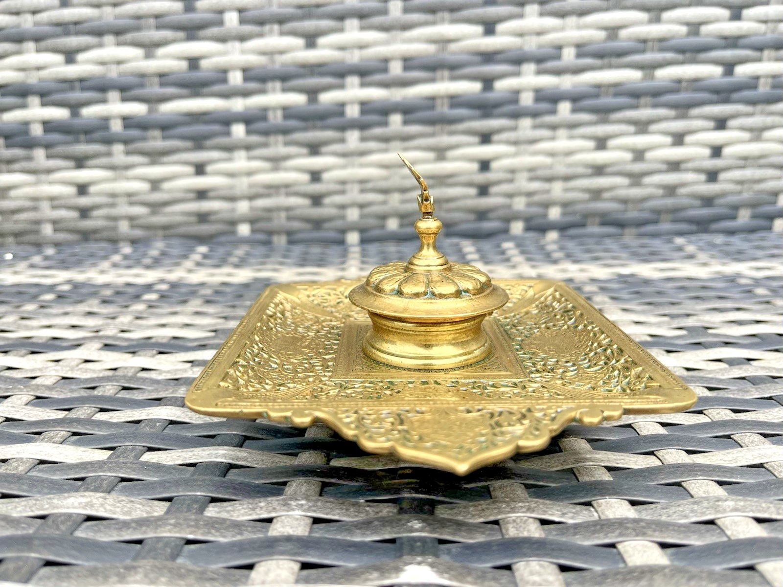 Top Quality Asian Indian Turkish Figural Brass Inkwell Liner Pot Antique Vintage photo Home Decor