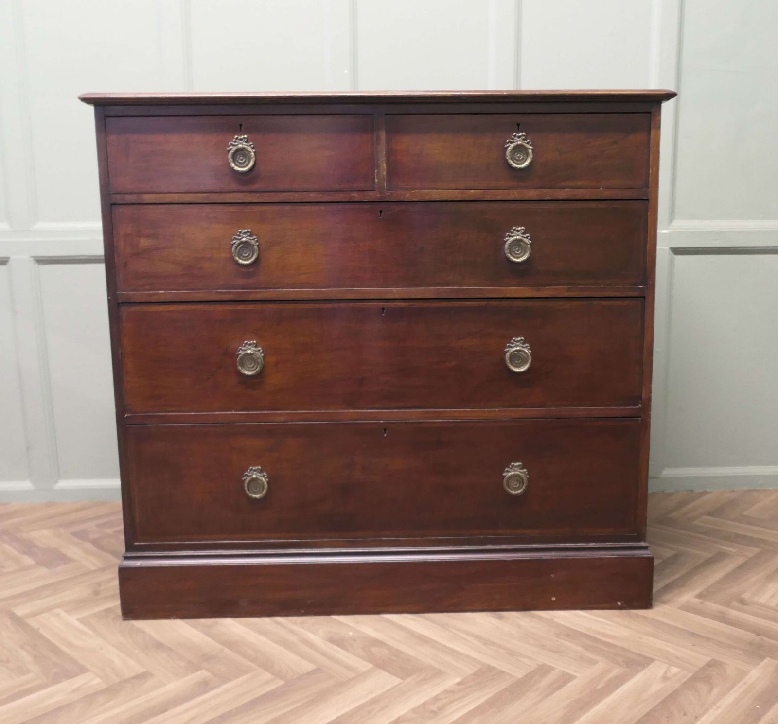 19th Century Mahogany Chest Of Drawers By Gillows photo buy