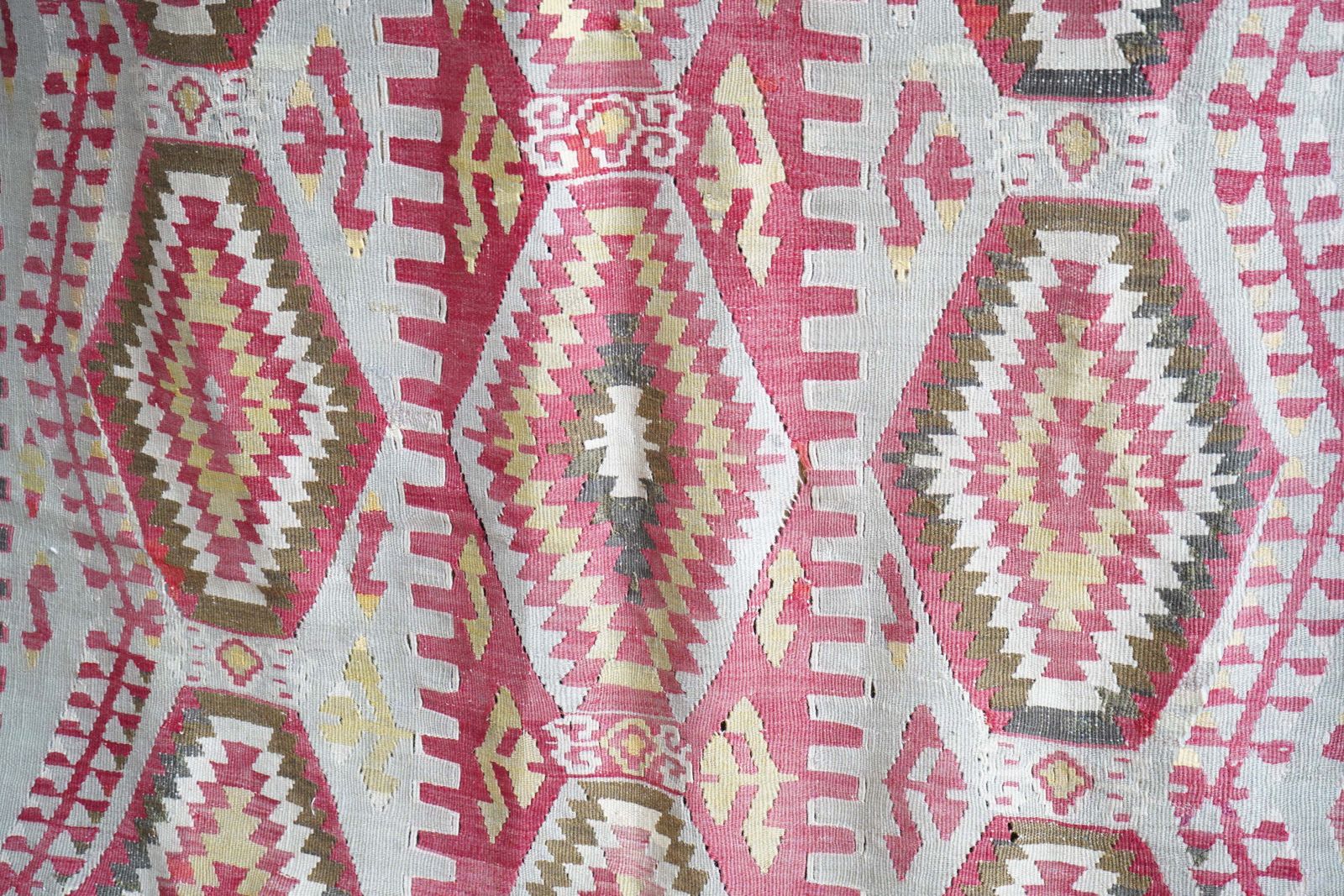 photo furniture Large Turkish Kilim, Oriental