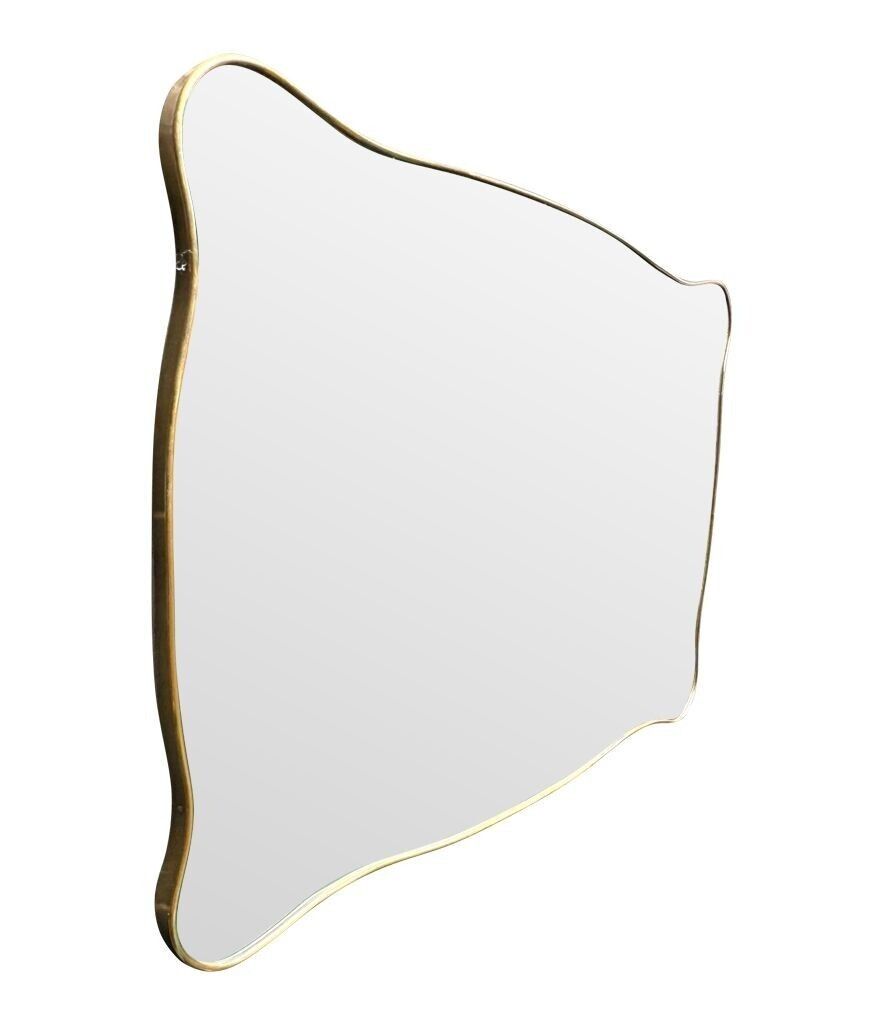 photo vinterior A Lovely Shaped, Landscape Or Portrait, Orignal Italian 1950s Brass Framed Mirror
