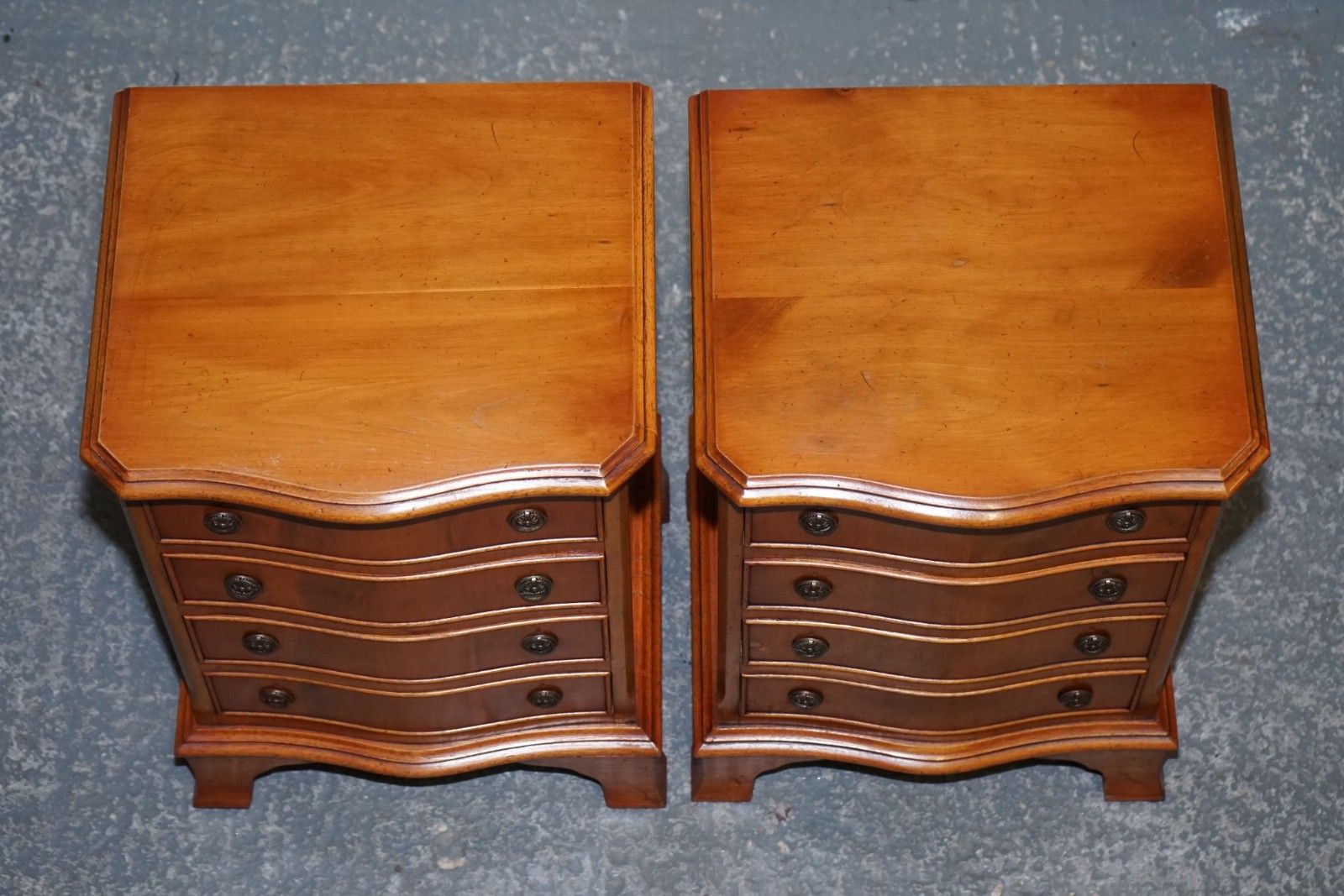 Furniture Compact Serpentine Front Pair Of Georgian Style Yew Wood Bedside Nightstands photo