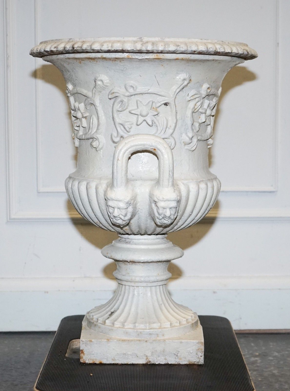 Victorian Painted Cast Iron Urn Flared Beaded Rims Above Scrolling Acanthus photo vintage