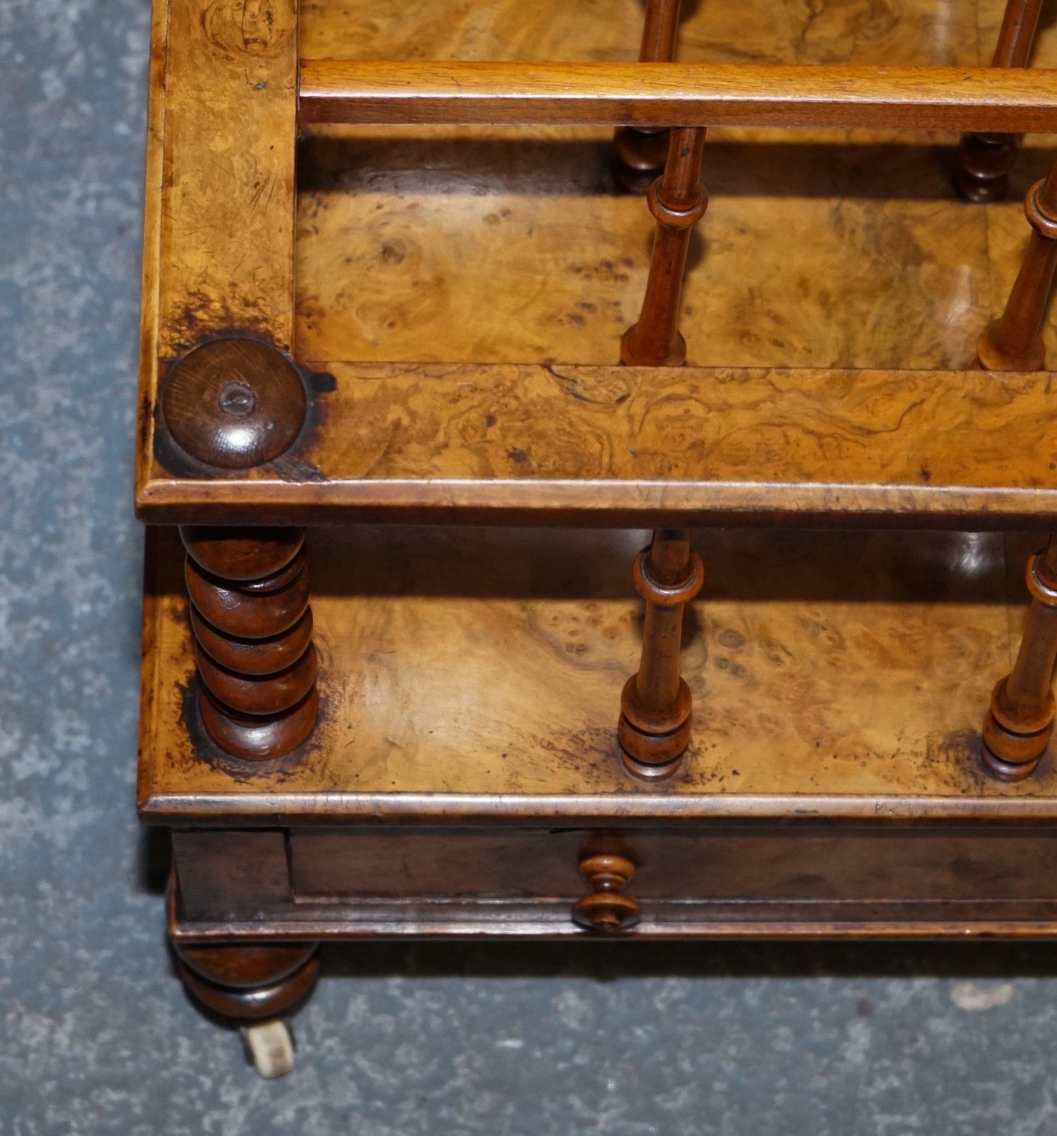 photo vinterior Fine Antique Victorian 1860 Burr Walnut Canterbury Magazine Rack Bobbin Columns