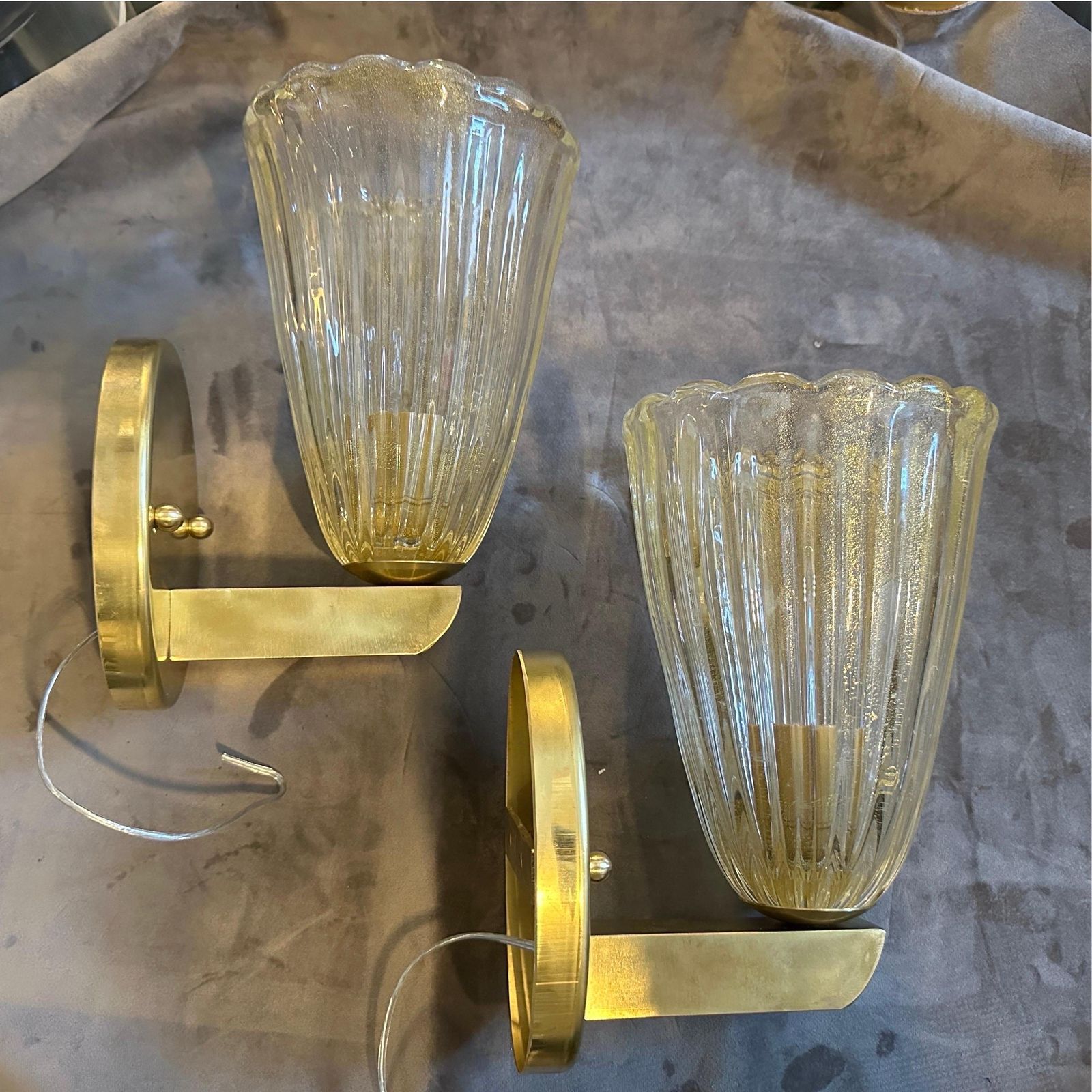 Two 1990s Barovier Style Mid Century Modern Murano Glass And Brass Wall Sconces photo vinterior