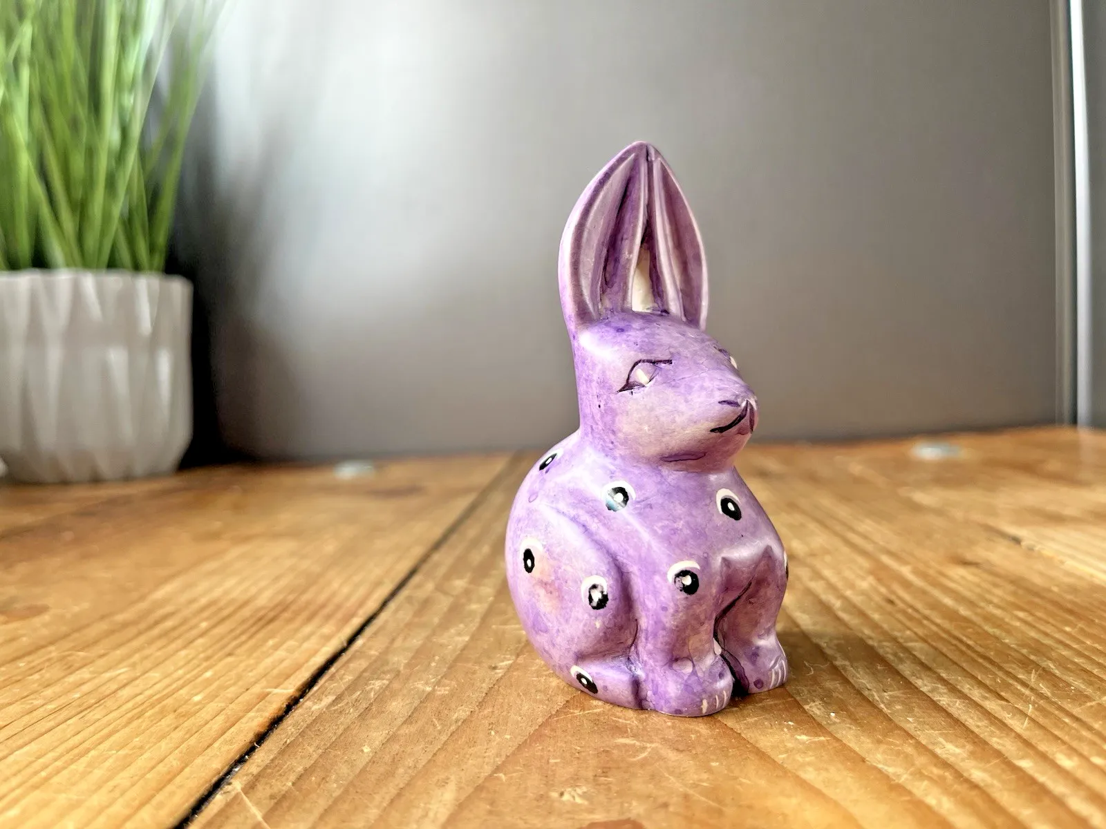 Carved Alabaster Stone Zuni Fetish Spotted Purple Dotted Bunny Rabbit Ornament
