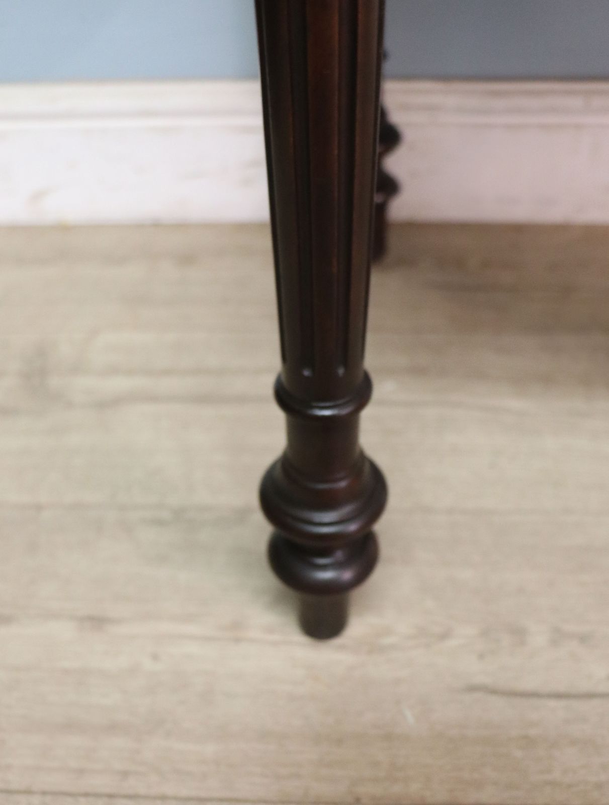 photo furniture Victorian Style! A Lovely Late 19th Century Walnut Occasional Table.
