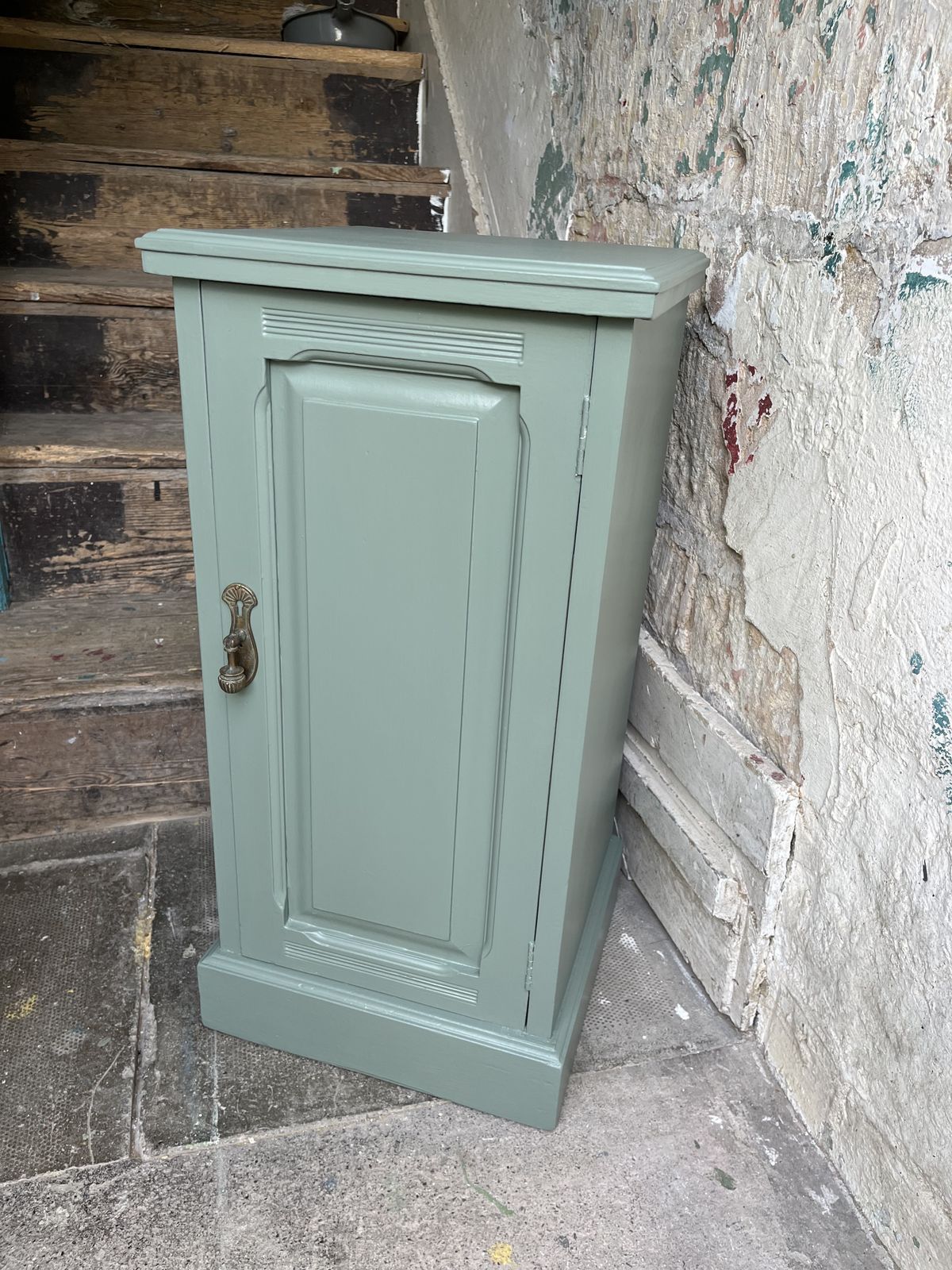 Victorian Green Painted Bedside Pot Cupboard photo vinterior