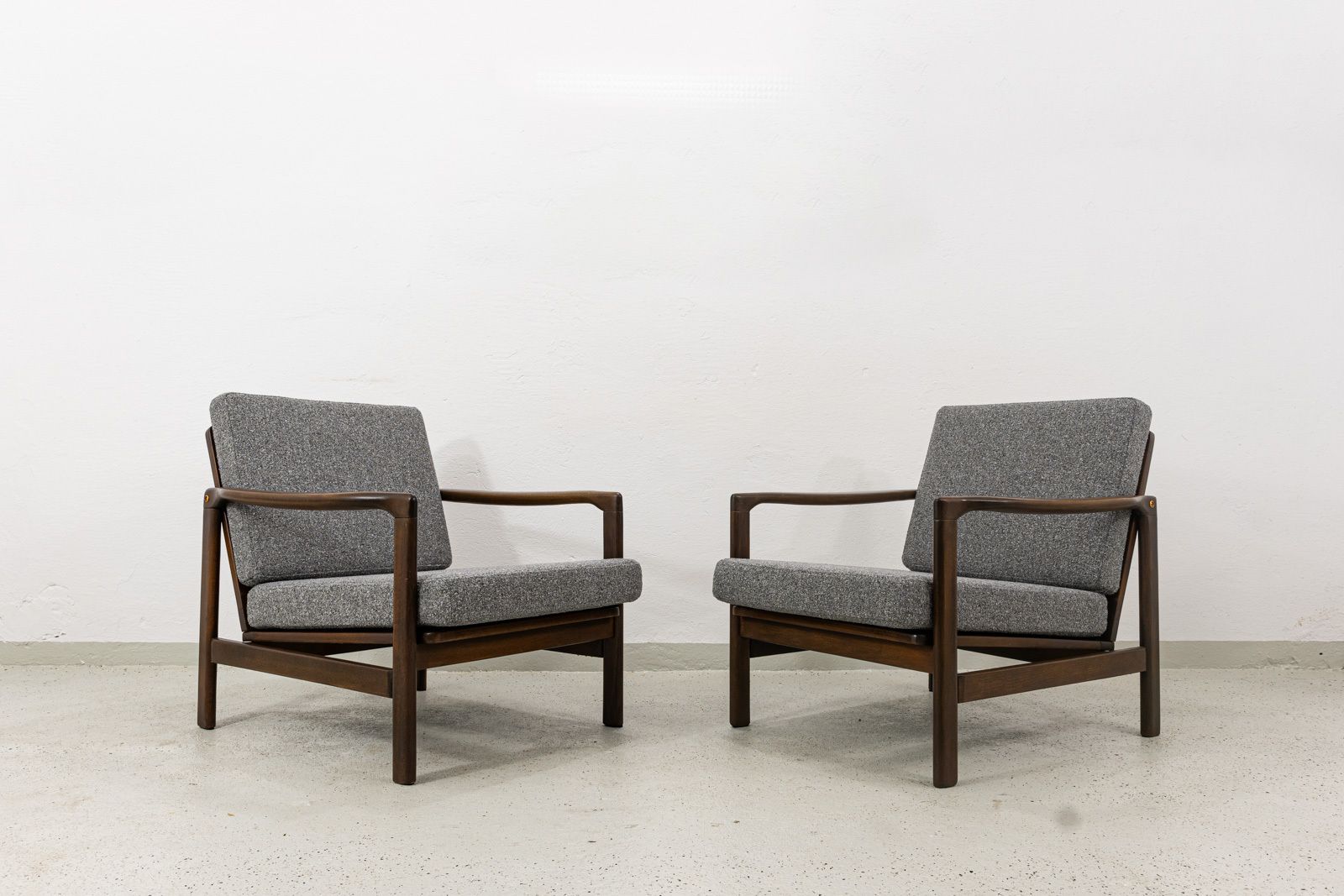 1300.0 Mid Century Modern Armchairs By Zenon Bączyk, 1960's, Set Of 2 photo