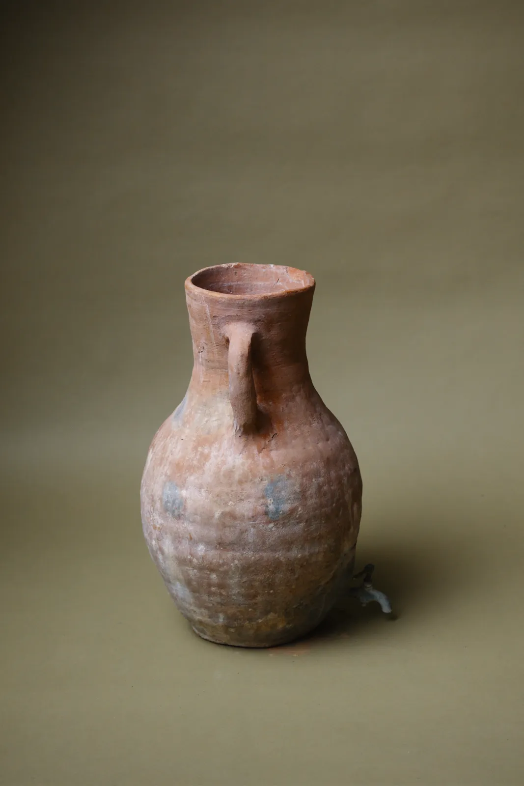 Earthenware Water Dispenser With Rustic Tap photo furniture