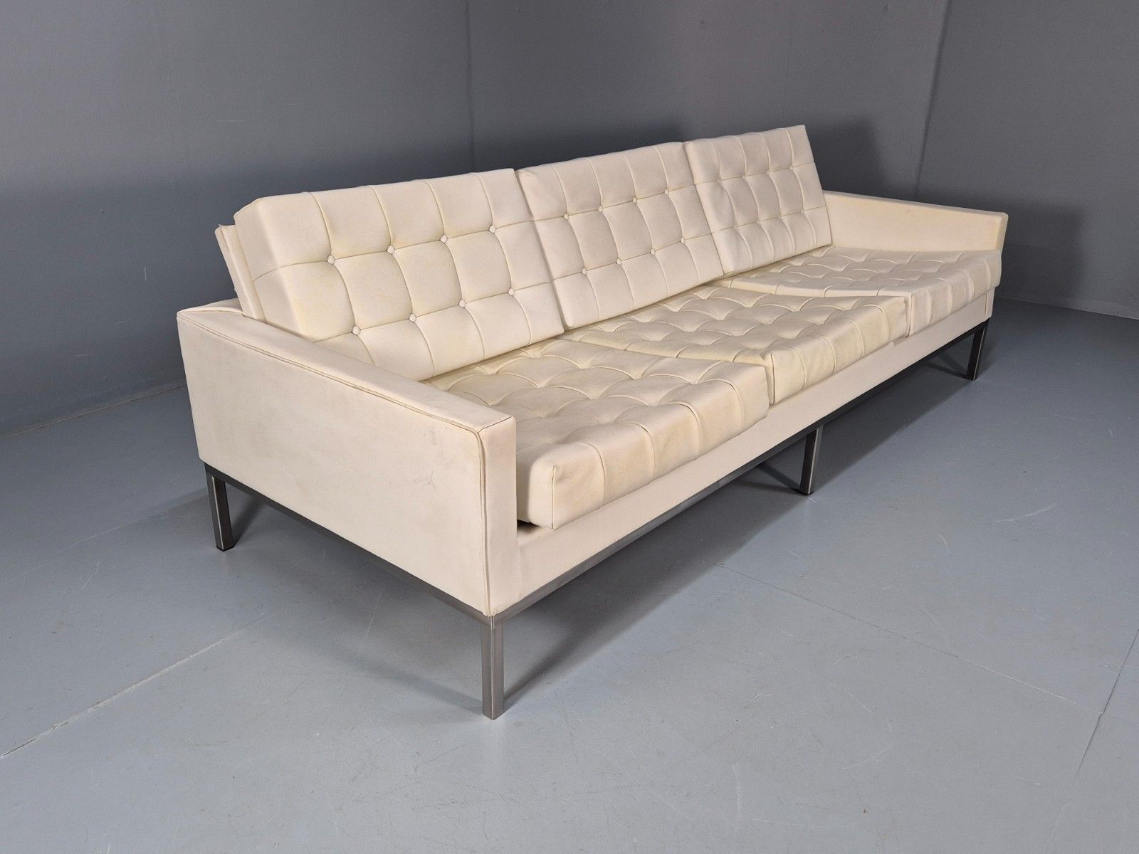 photo for sale Vintage Hille Florence Knoll Design 3 Seat Sofa Original Vinyl 1960  Eb9801 M3ss