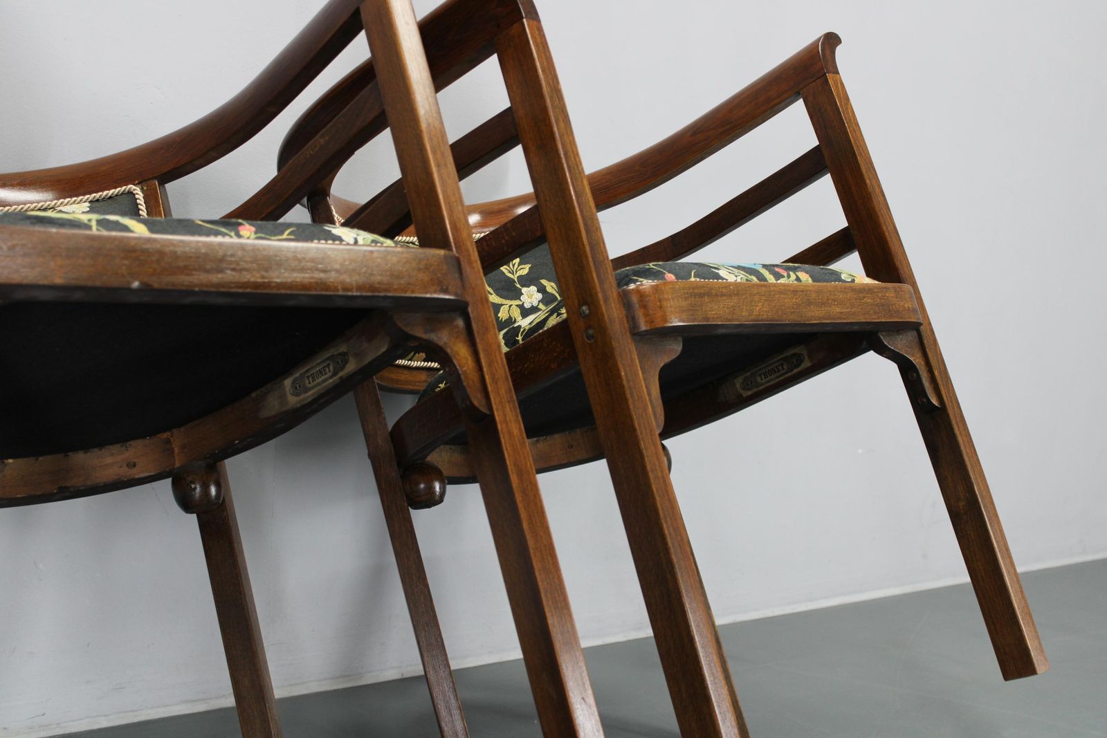 photo vinterior 1930s Pair Of Restored Thonet Armchairs, Czechoslovakia