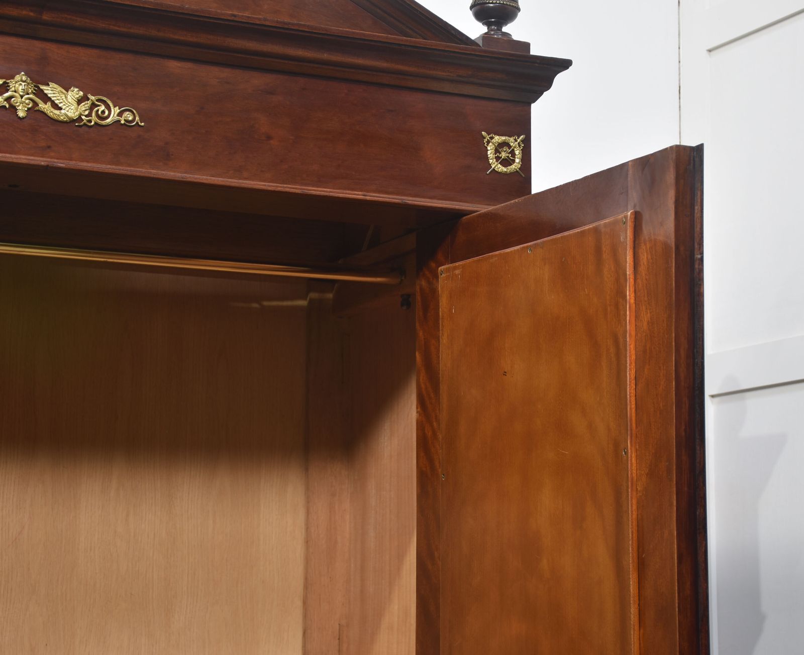 3474.0 Empire Style Mahogany Two Door Wardrobe photo