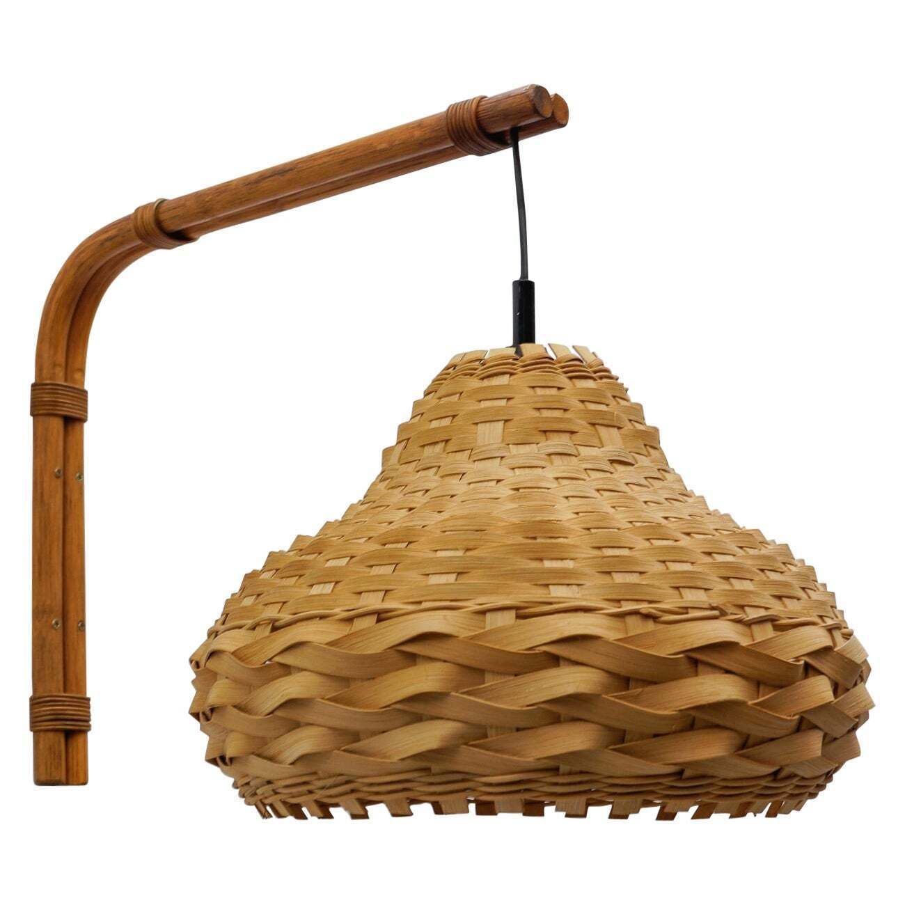 Mid Century Modern Wall Lamp Bamboo And Rattan Wickerwork, 1960s Italy