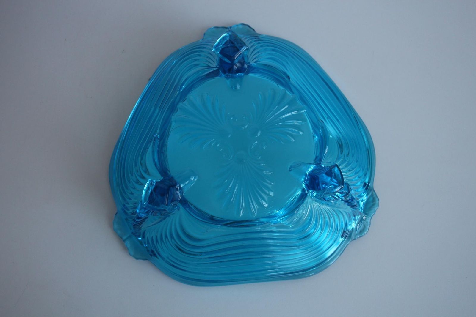 photo for sale Rare Art Deco Glass Josef Inwald With Fish Feet Bowl Gorgeous Rich Blue, 1930s