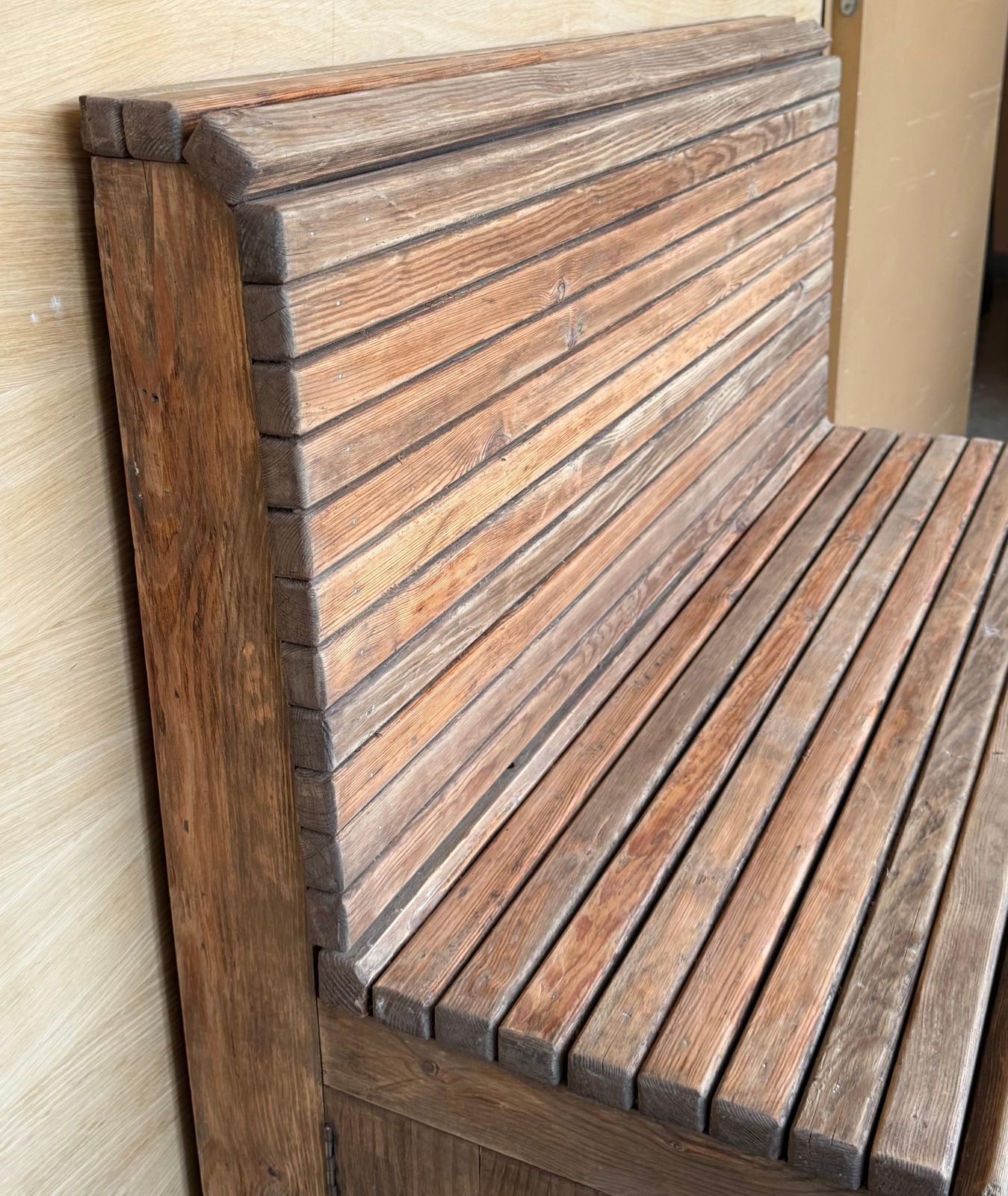 Paire de bancs en pin massif « Mobila » photo buy