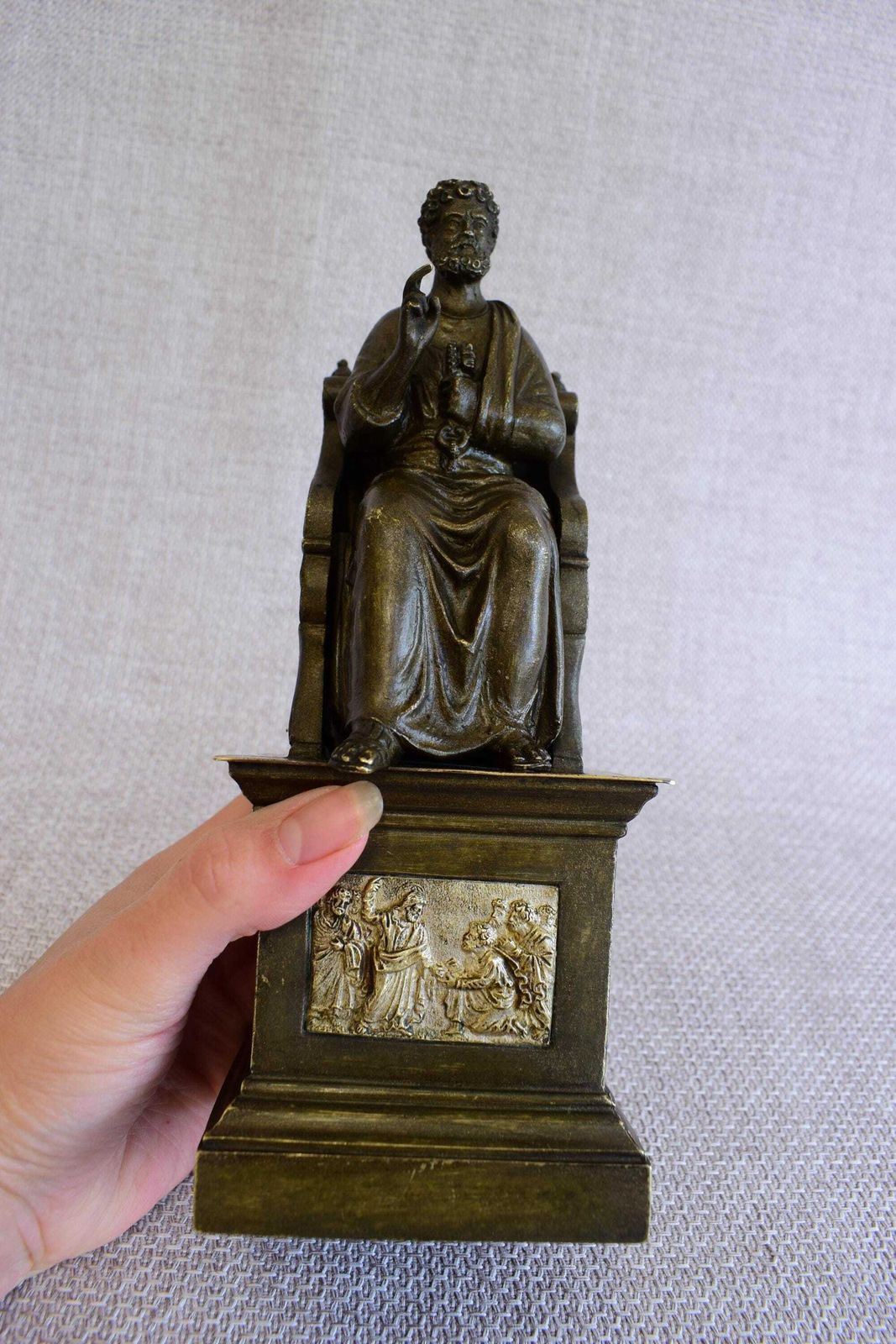 photo furniture Saint Peter On The Throne Statue Bronze, Antique French St Petrus Figurine, Catholic Gift First Pope
