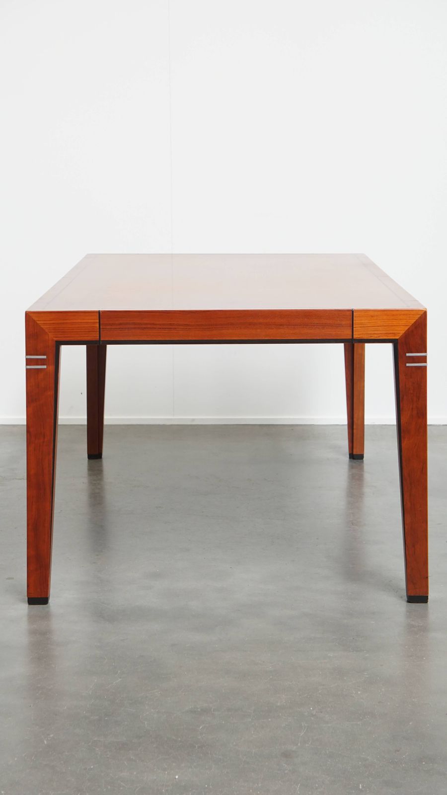Beautiful And Timeless Art Deco Design Dining Table photo vinterior