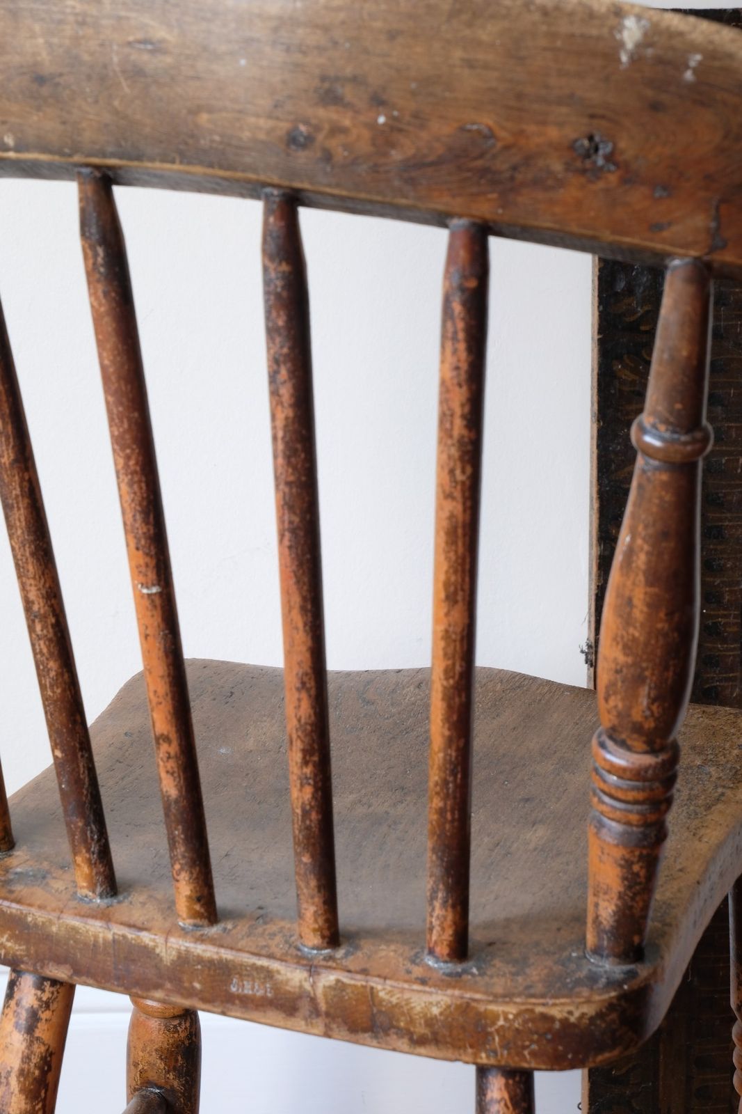 Painted Ash And Elm Windsor Spindle Back Chair Circa 1890s photo vinterior