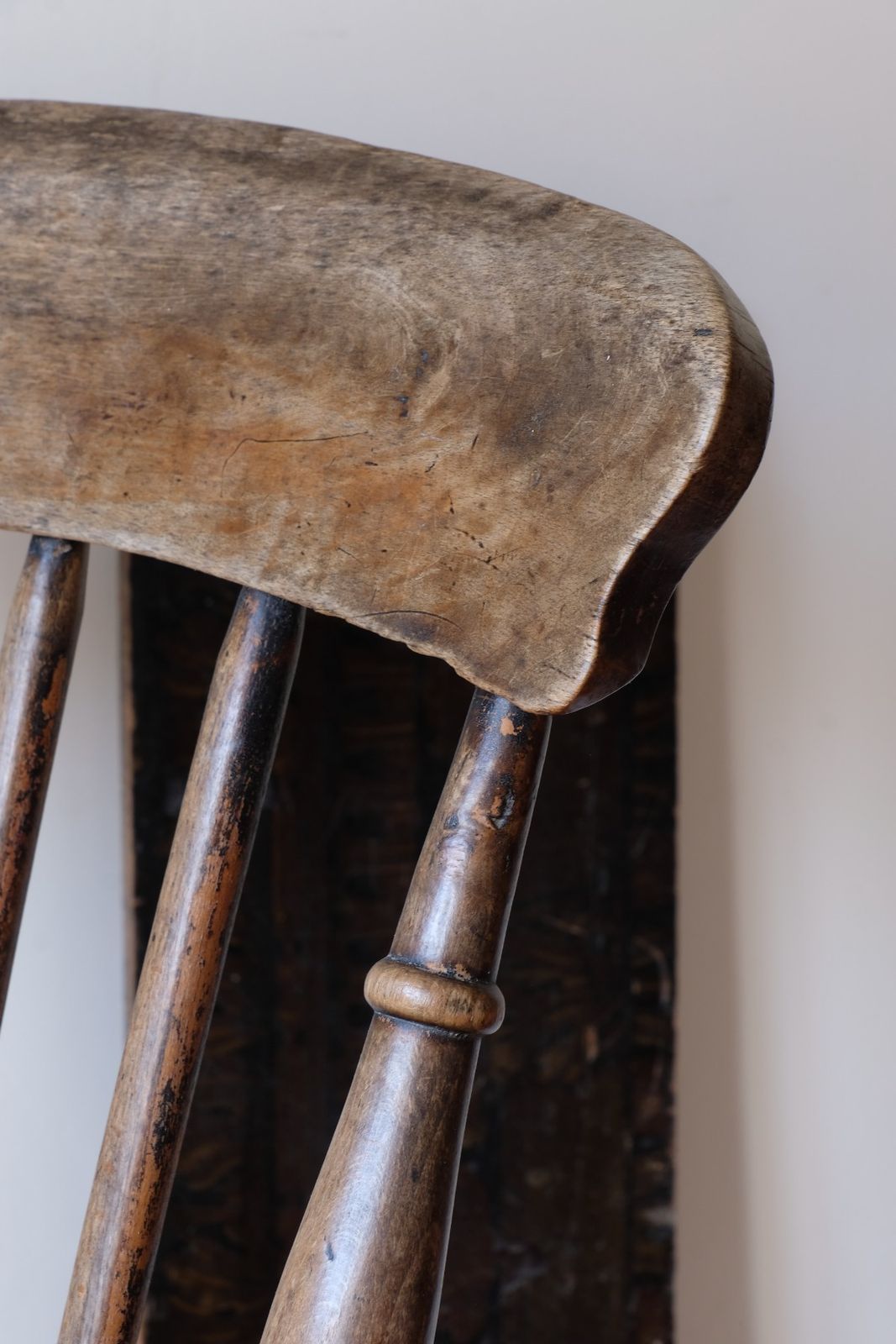photo vinterior Painted Ash And Elm Windsor Spindle Back Chair Circa 1890s