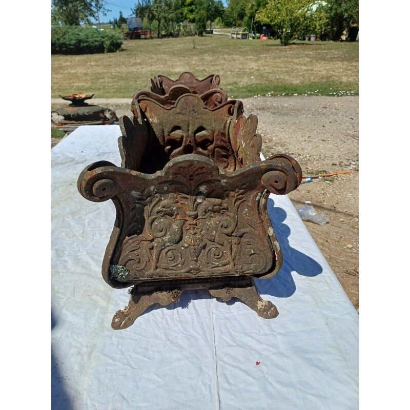Pair Of 1900 Cast Iron Planters From Charleville Mézières In Rocaille Style photo Home Decor