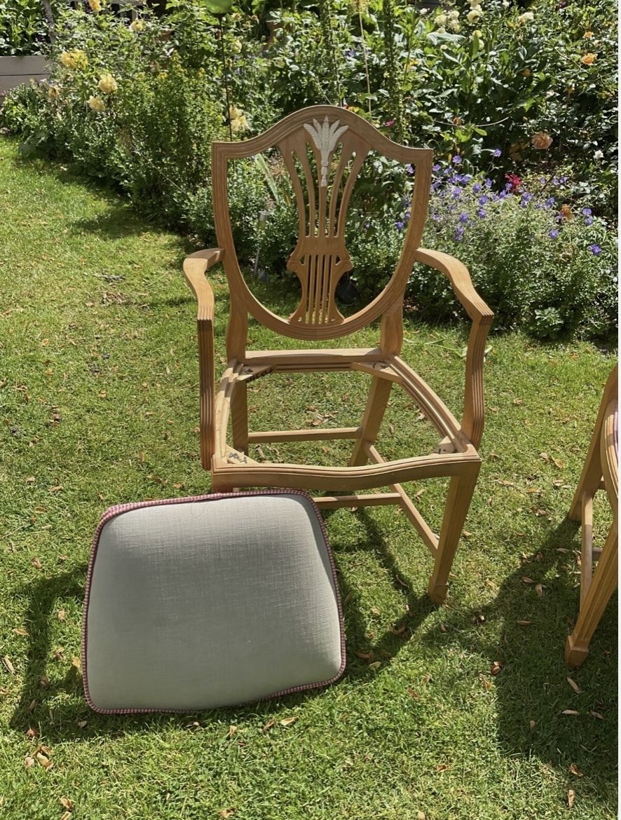 X4 Bradley’s Solid Hardwood Chairs X3 & Carver Classic Furniture photo buy