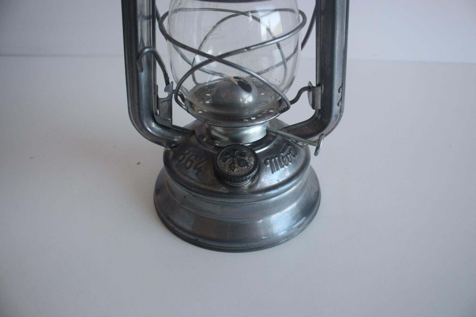 Vintage kerosinelamp, Meva, model 864, ca. 1960 photo vinterior