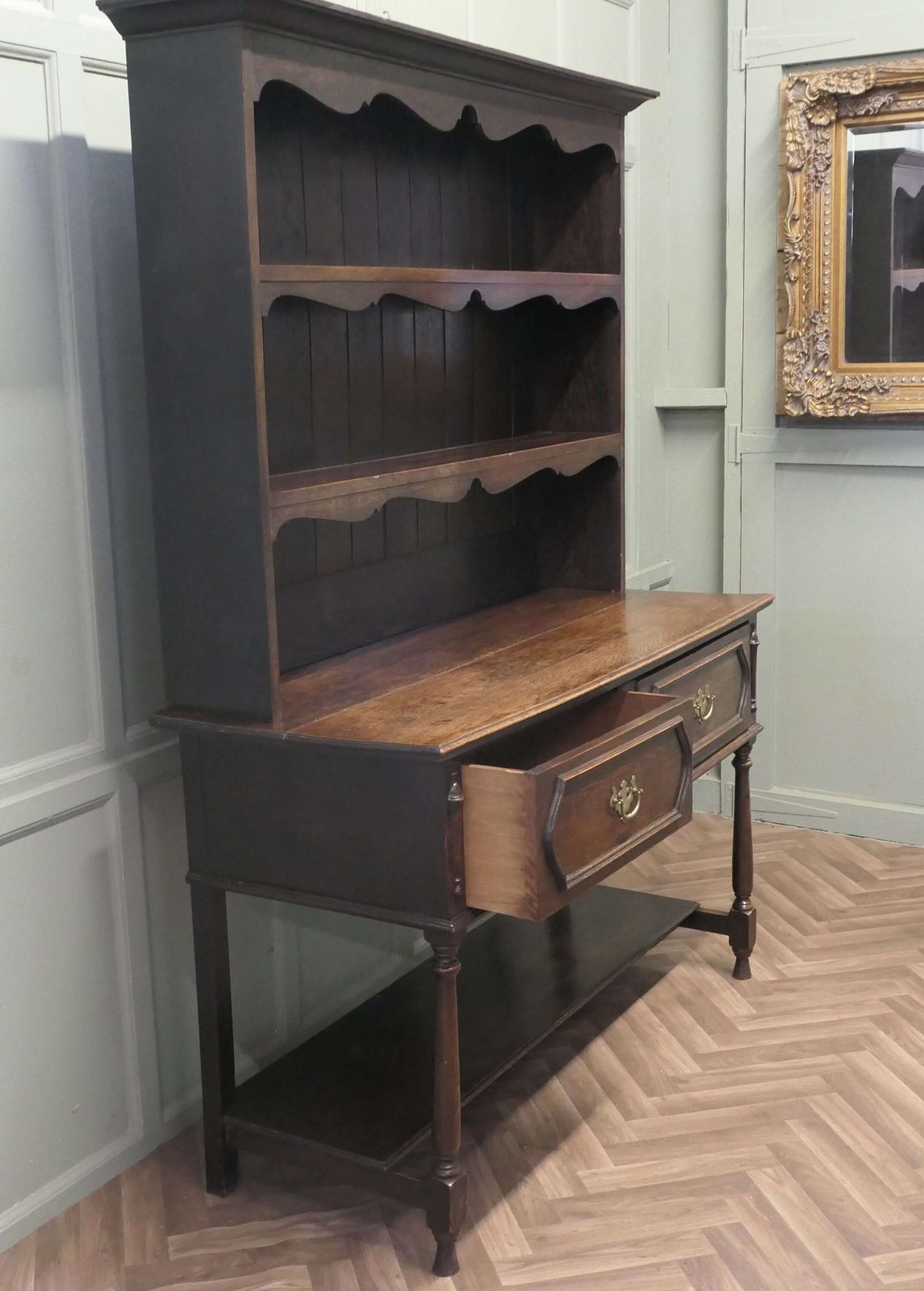 Gothic Country Solid Oak Welsh Dresser photo 1500.0