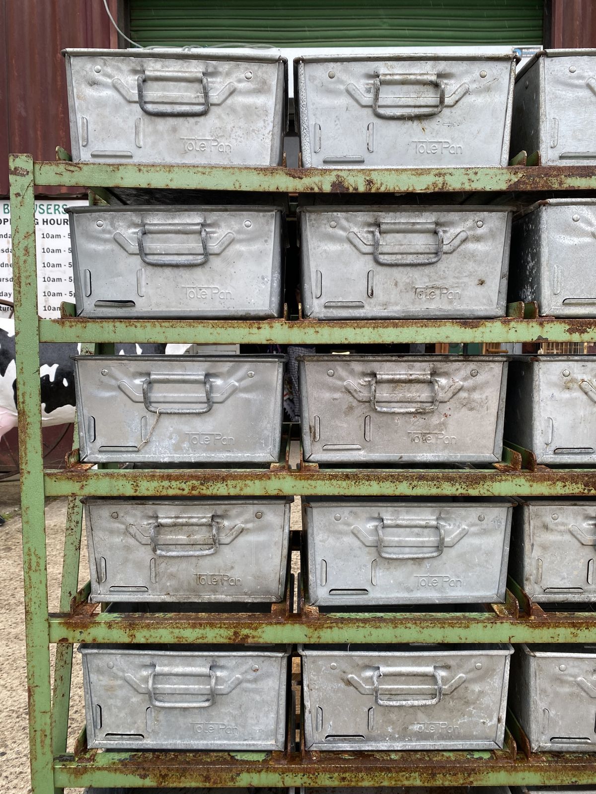 Industrial Totepan 6 Tier Storage Unit For 24 Pans photo vinterior