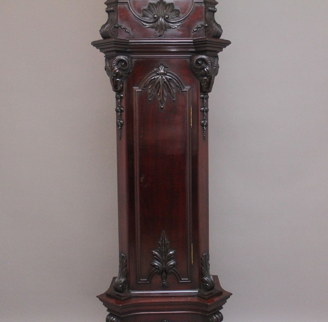 photo vinterior Early 20th Century Carved Mahogany Long Case Clock By Maples & Co Of London