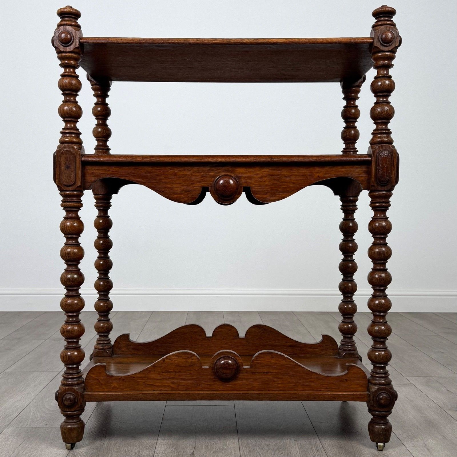 Antique 20th Century Fine Quality Arts & Crafts Buffet In Oak
