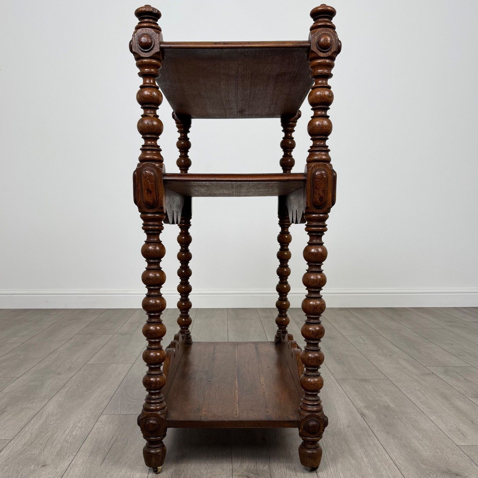 Antique 20th Century Fine Quality Arts & Crafts Buffet In Oak photo for sale