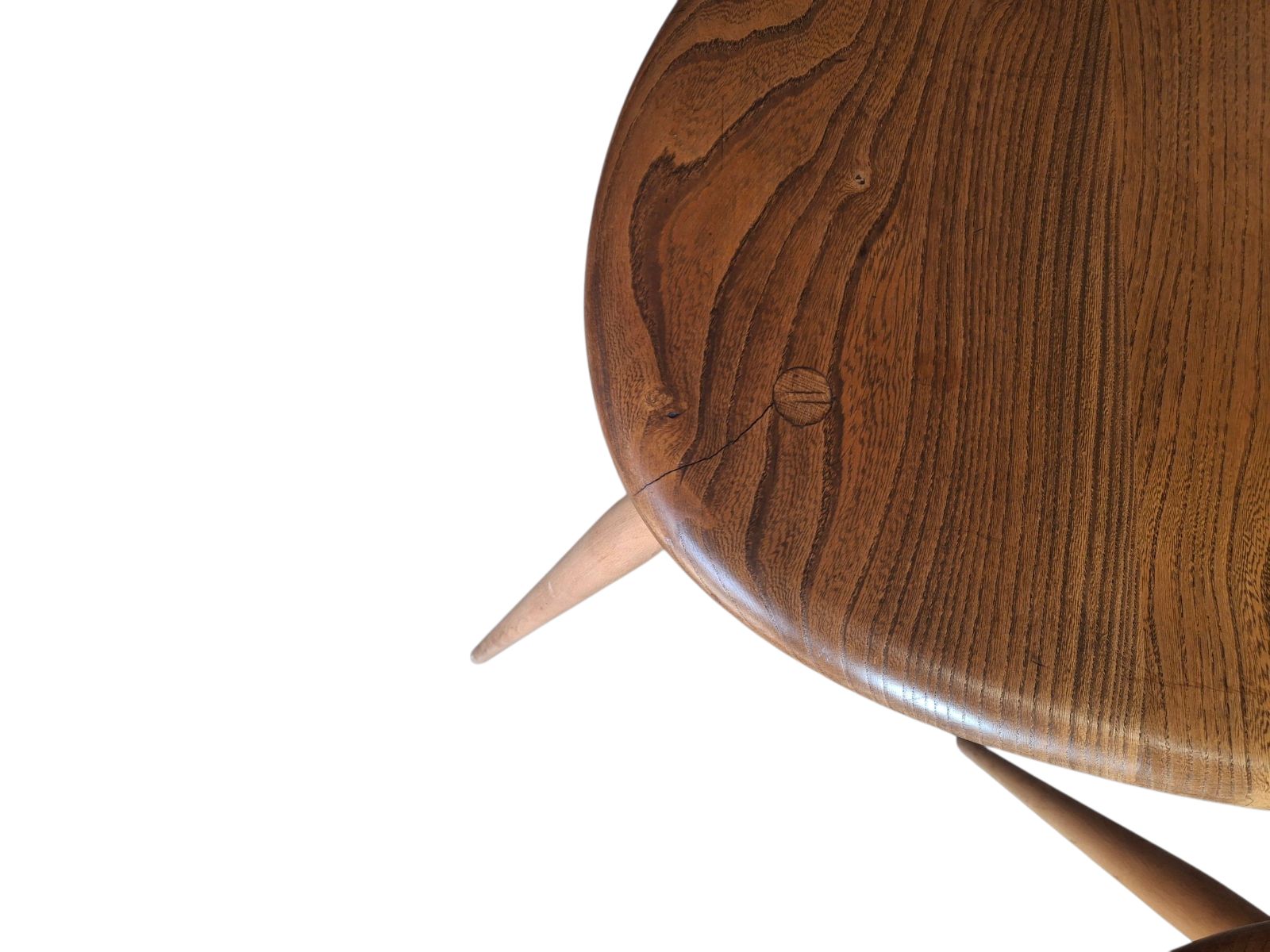 photo vintage Vintage Ercol Elm & Beech Pebble Nest Of Tables