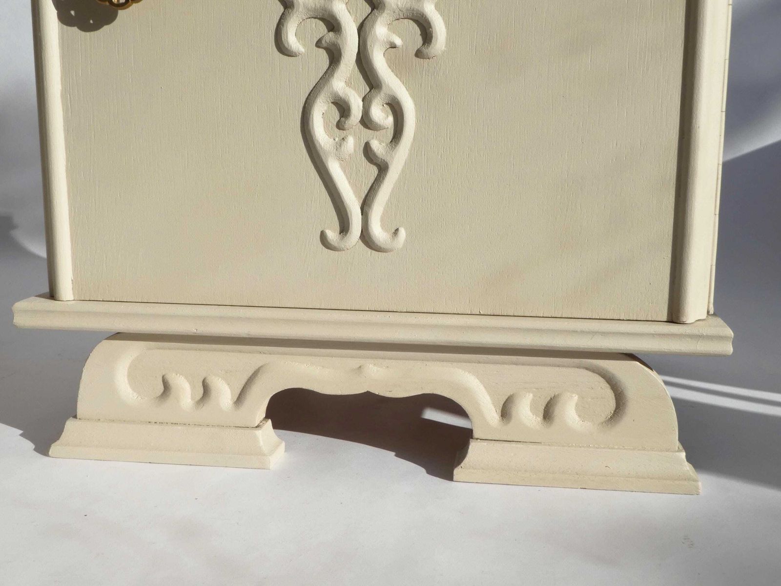 Antique Shabby Chic Pair Of Nightstands, Set Of Art Deco Ivory Wooden Bedside Tables With Carved Details And Brass Knobs photo 522.0