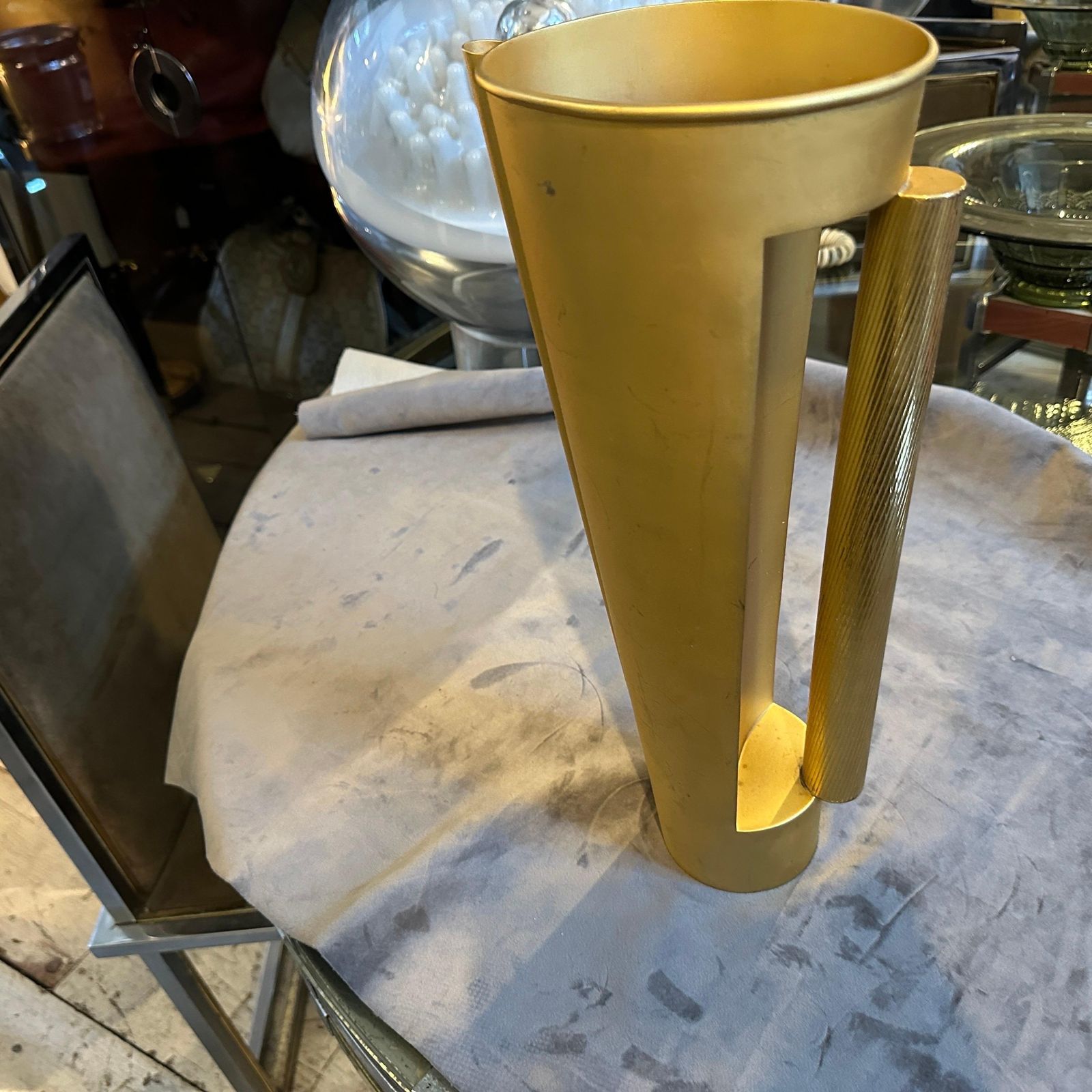 1970s Modern Gilted Metal Sculptural Italian Design Jug Vase photo vinterior